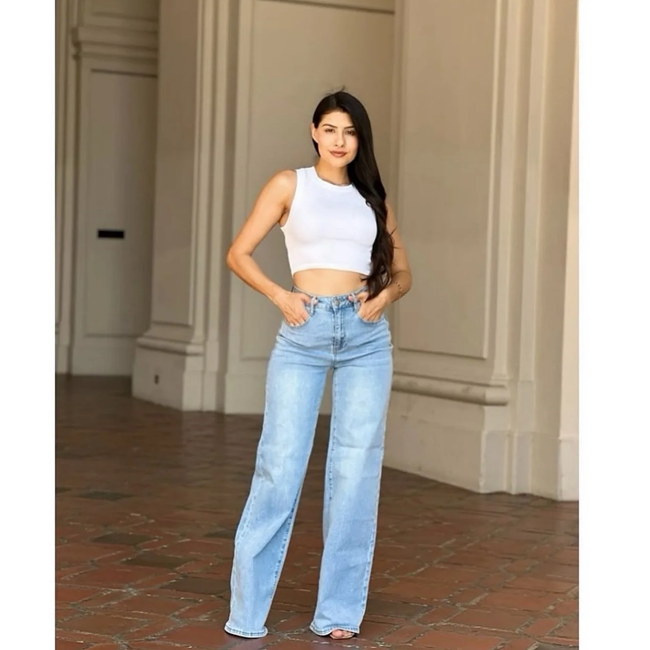 Wide leg denim 🙌 // KALIA wide leg jeans - online now! #linkinbio👆