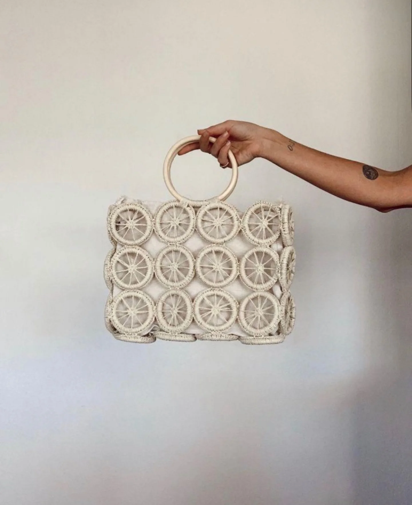 Spring accessories 🌞 >> www.shopsohostyle.com #linkinbio