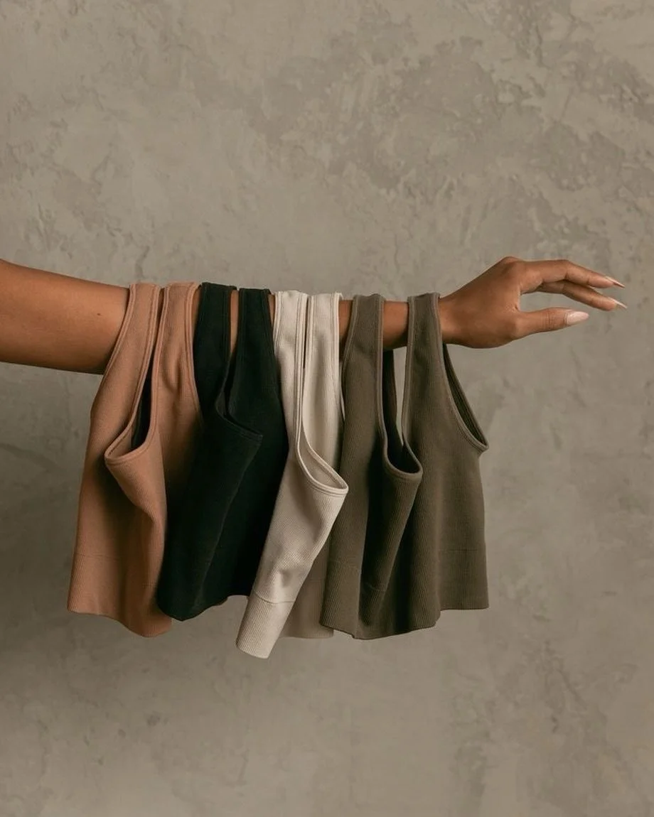 B A S I C S. 

>> www.shopsohostyle.com #linkinbio #sohobasics #boutiquestyles