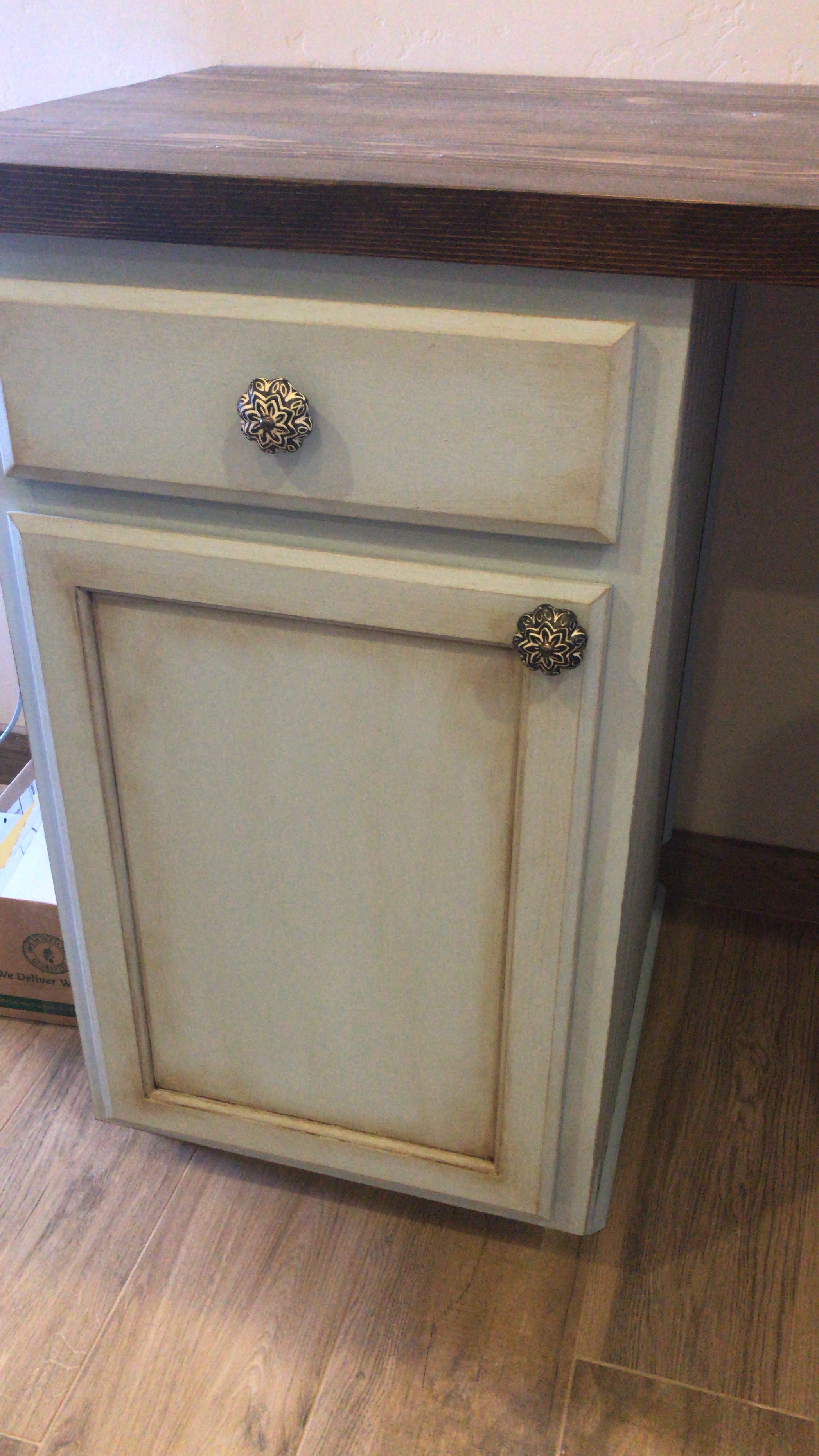 4 Ways To Antique Furniture A Rustic Rose By Addie