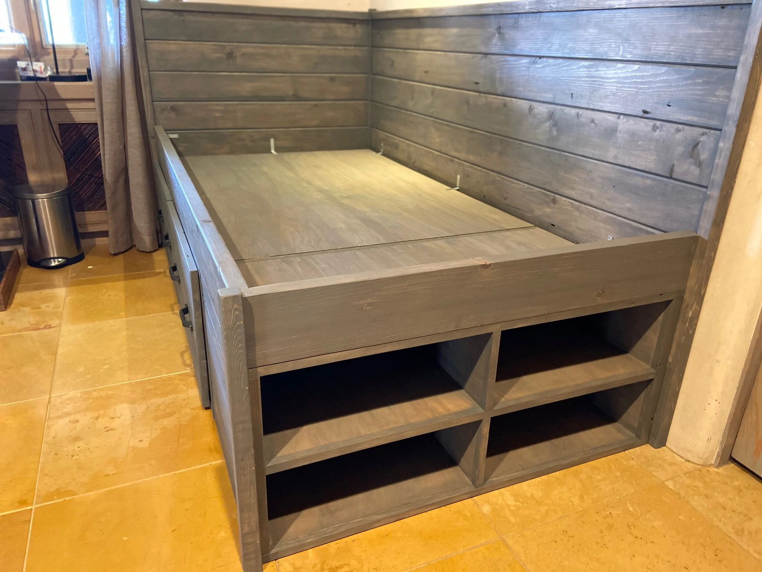 AF98B8D7-BB50-4496-9C5A-FC6F87FFC11E