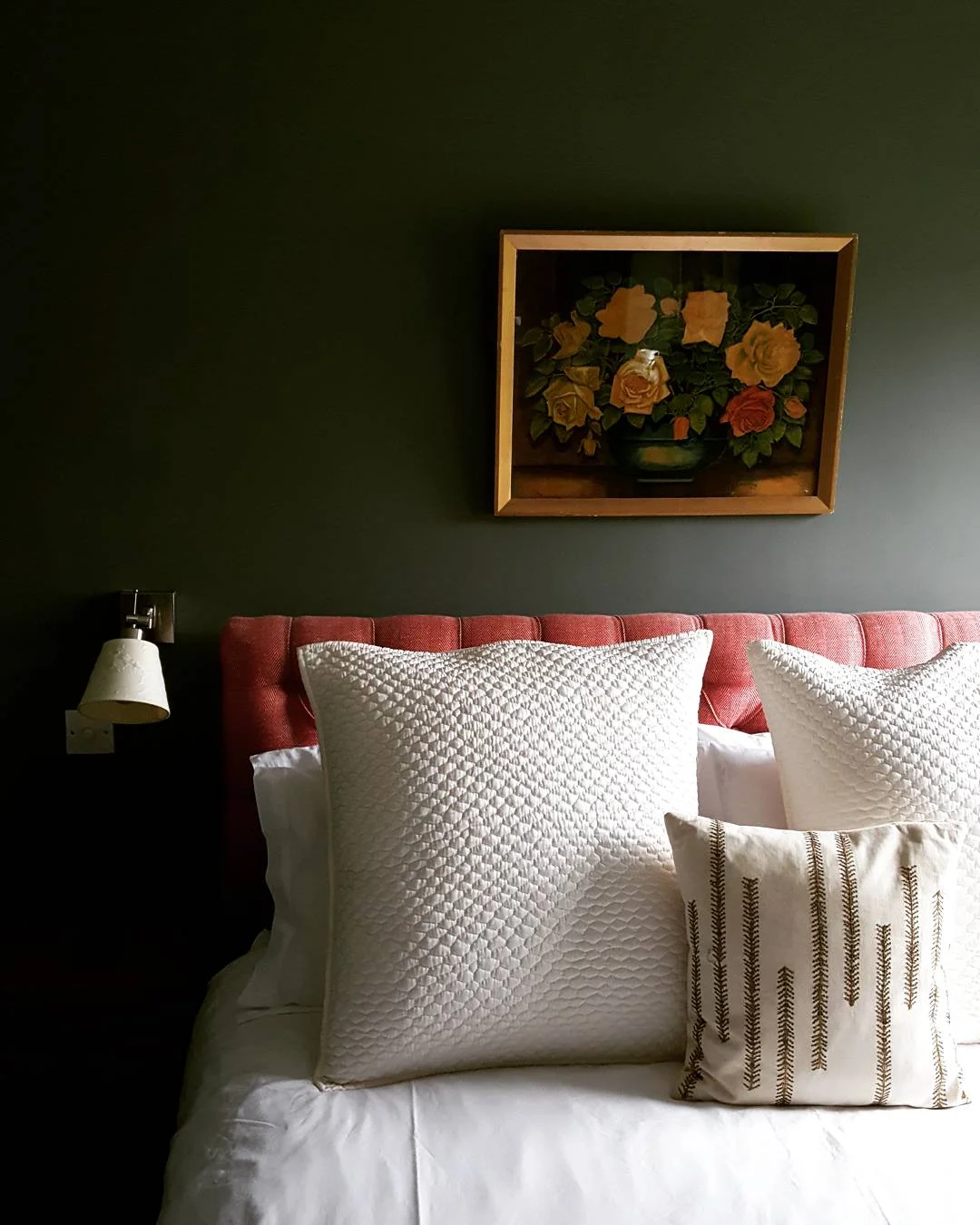 I would never have thought to go for a raspberry headboard but it worked so well against the green with the colour picked out in the picture tooo