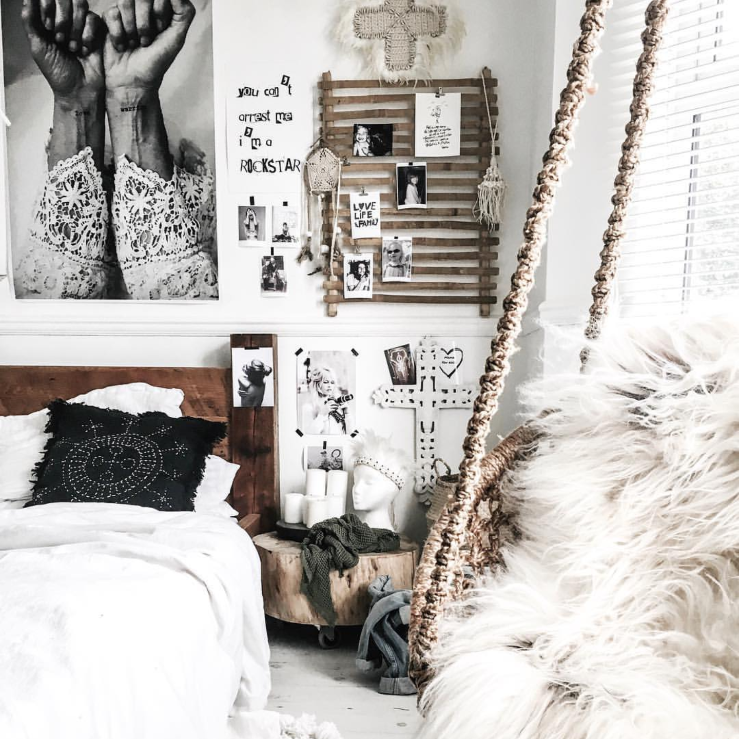 I love how @kateyoungdesign uses texture to create warmth in her bedroom