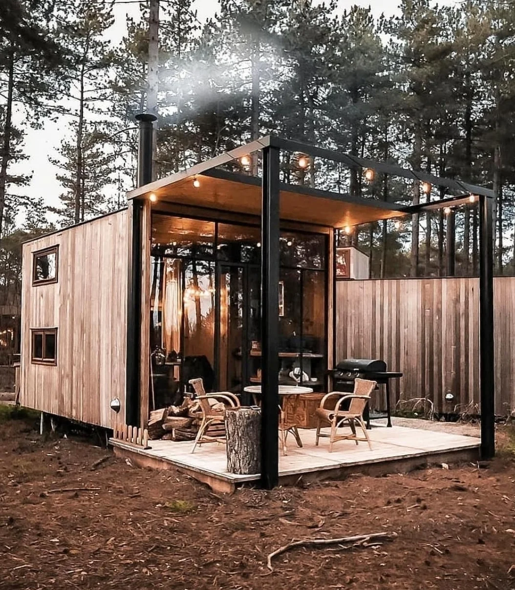 The rustic cabin picture that popped up on my Instagram explore page