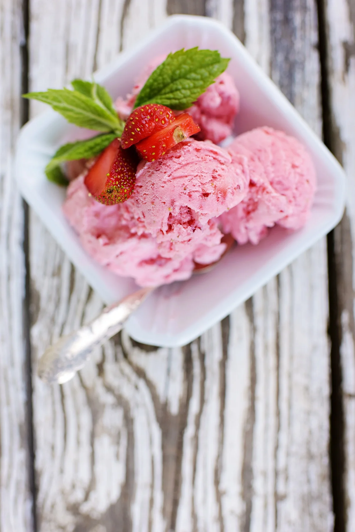 Strawberry ice cream.jpg