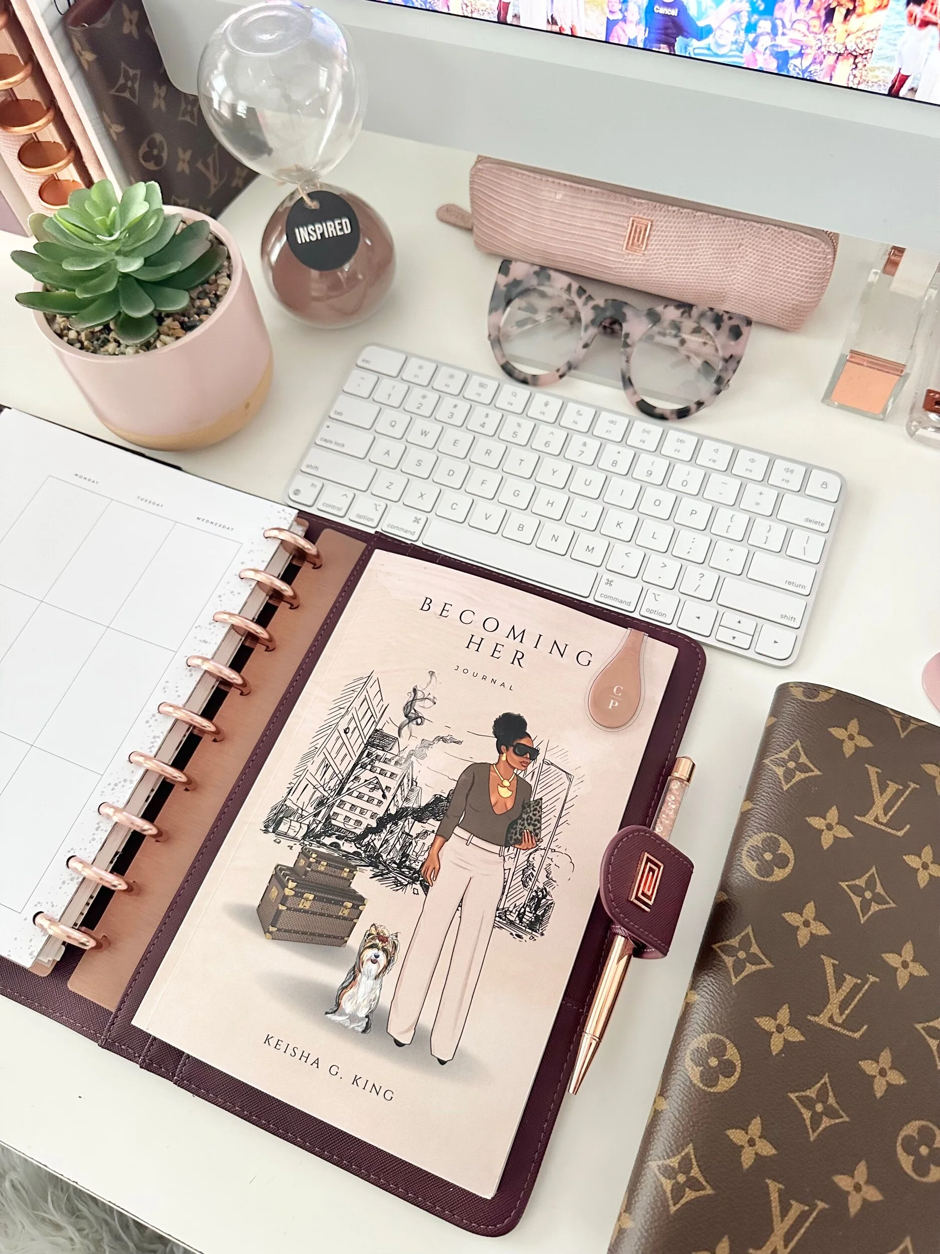 E3260886-D7D7-406D-84A3-3974D1F7BD9D