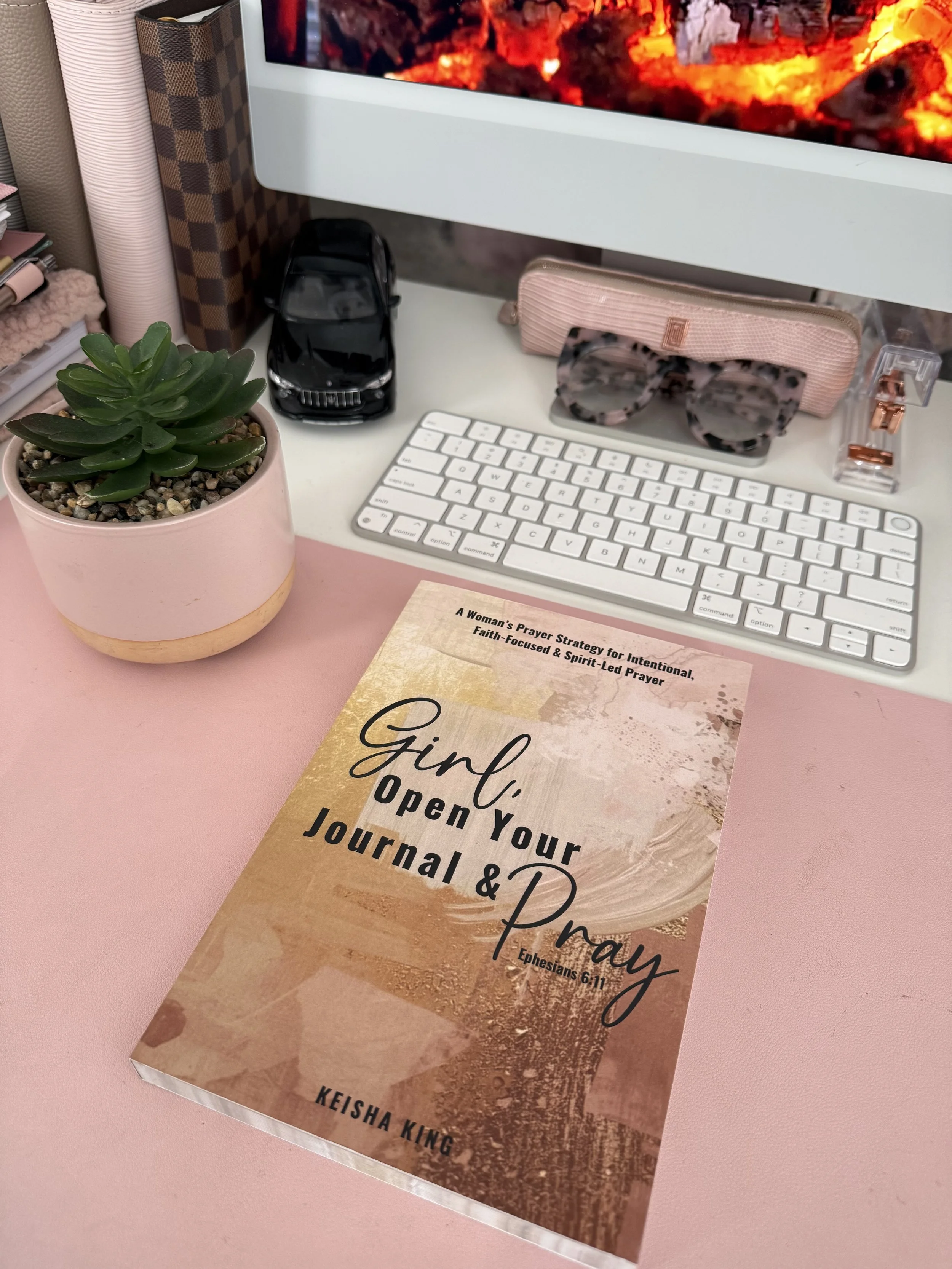 Girl, Open Your Journal & Pray