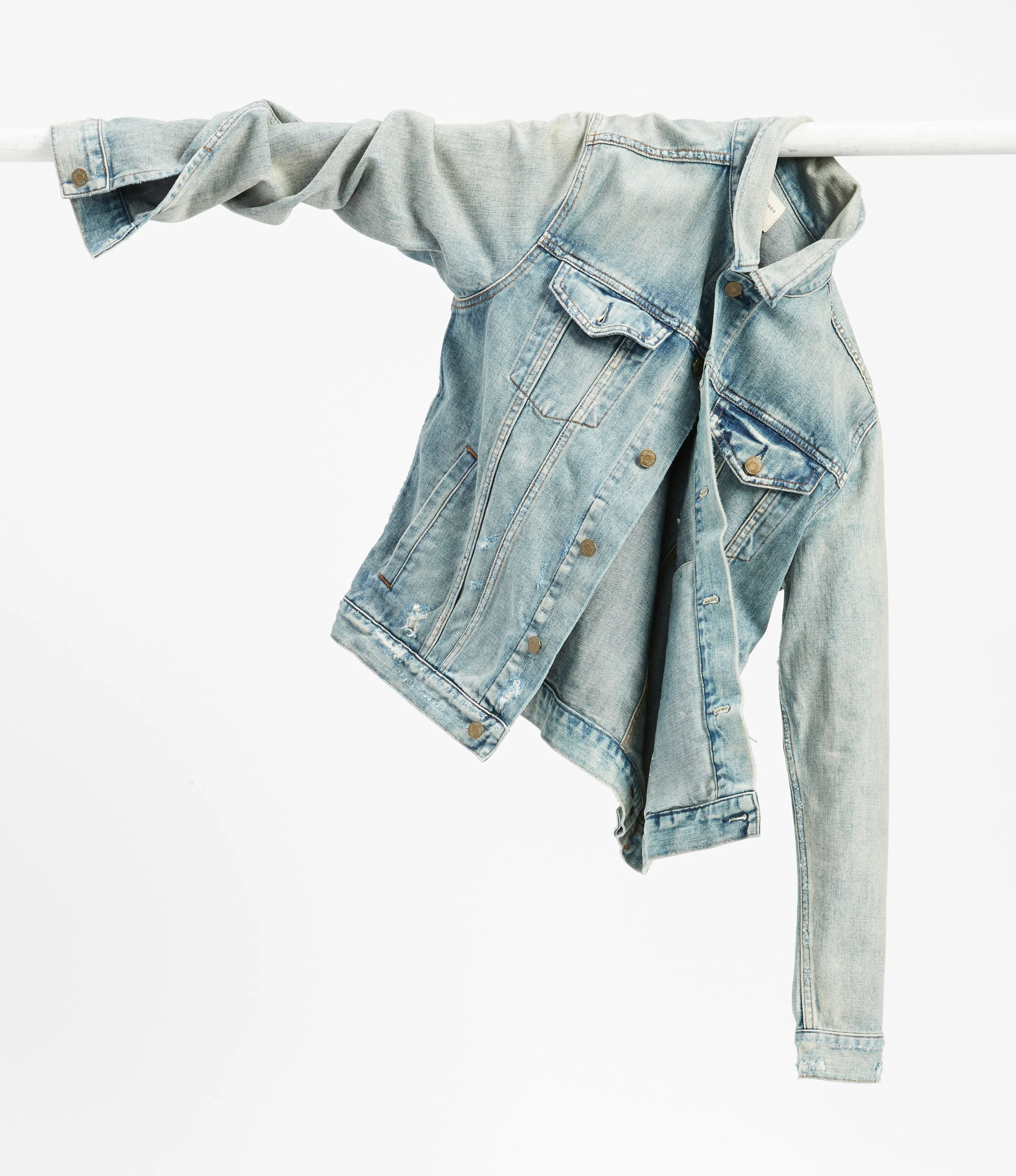 M25_19_SU1_GOL_SL_LT_WASH_DNM_4175046_v4.jpg