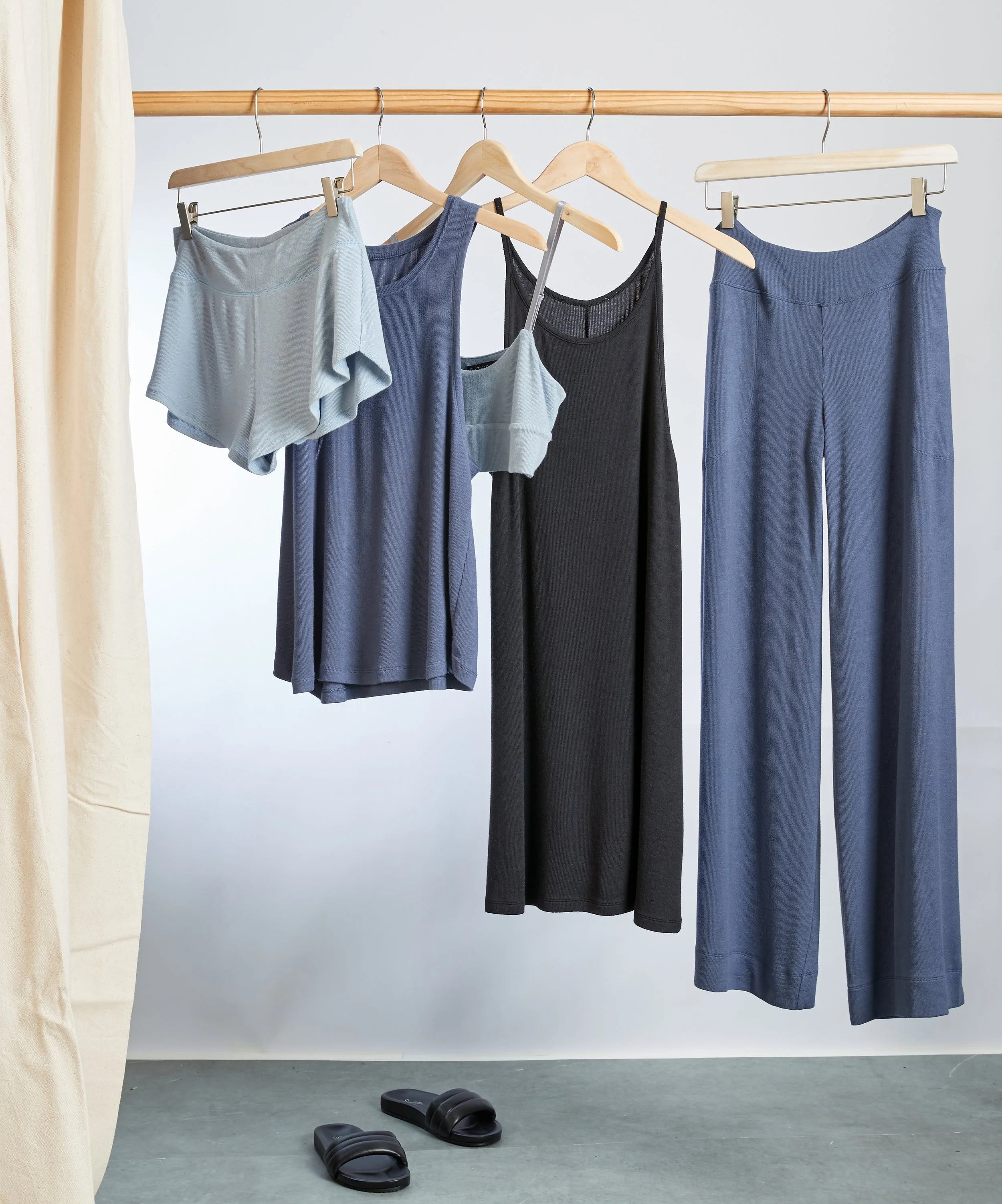 981324-032-MDVI-AT-WMN-SLD-6-FA21-1-V0060 (1).JPG