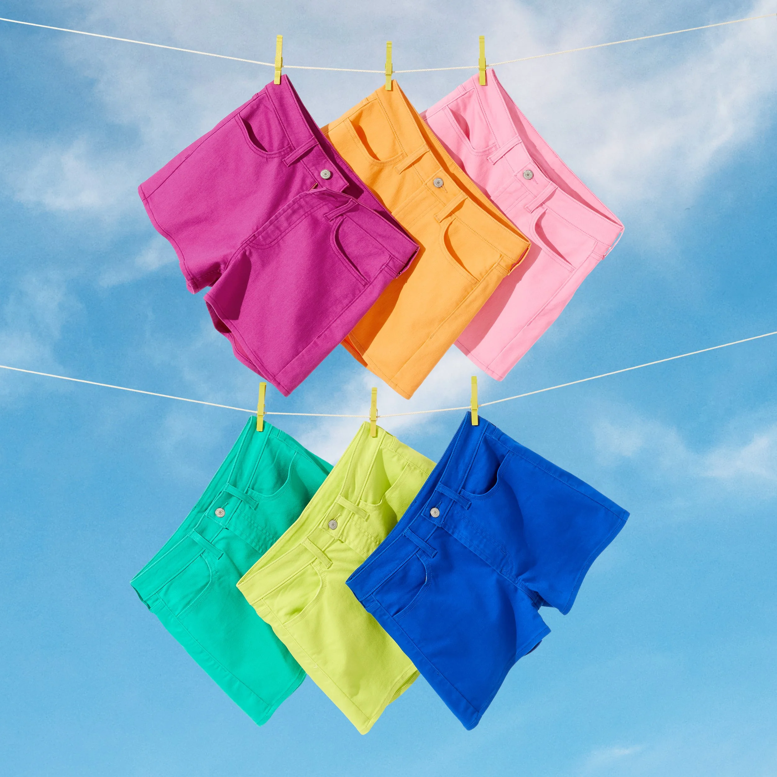 23SUM_M5028_MemorialDayWeekend_W_ColorShorClothingLine.jpg