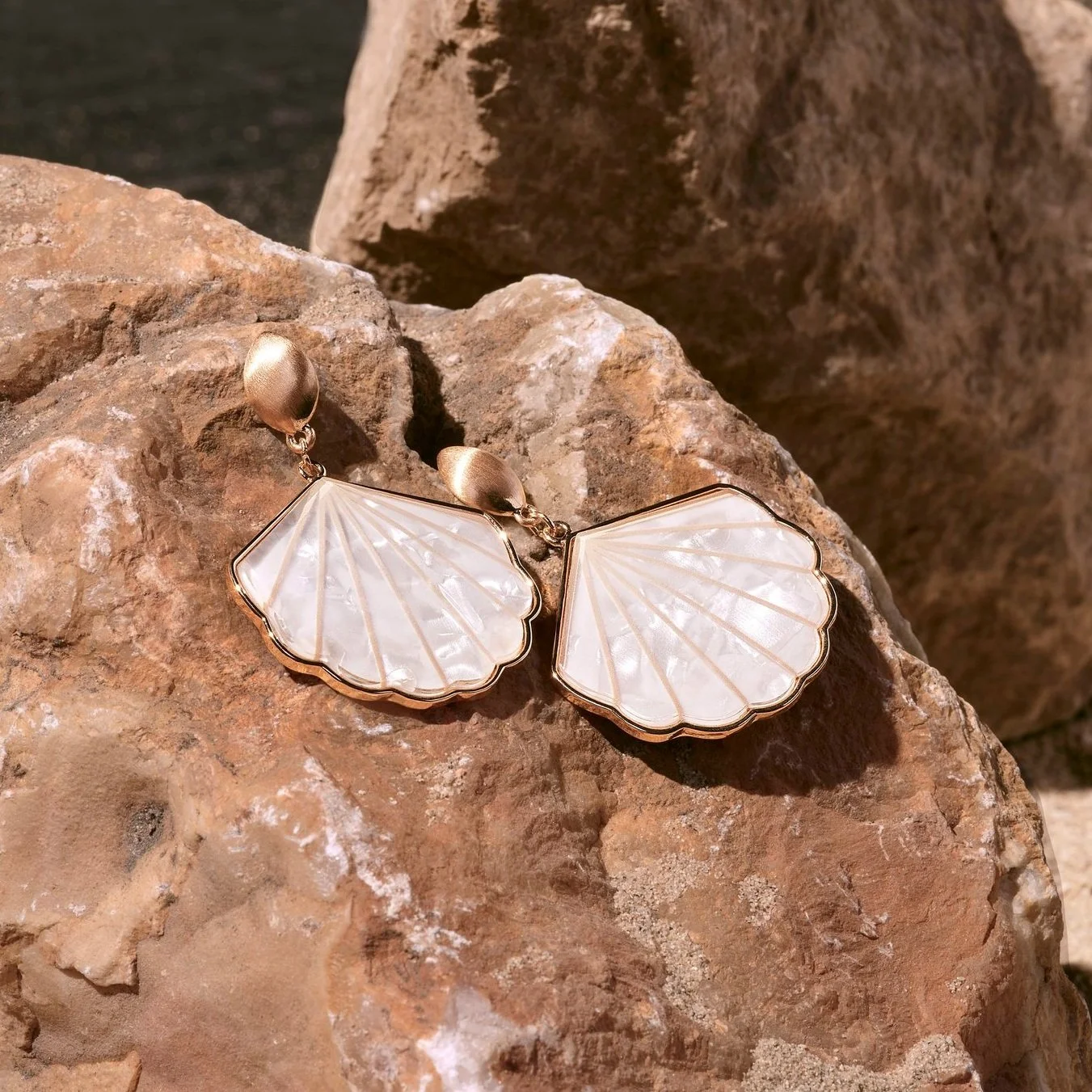 4168942-Summer-Fash-Fashion-ACC-Jewelry-trend-2-LD_0034.jpg