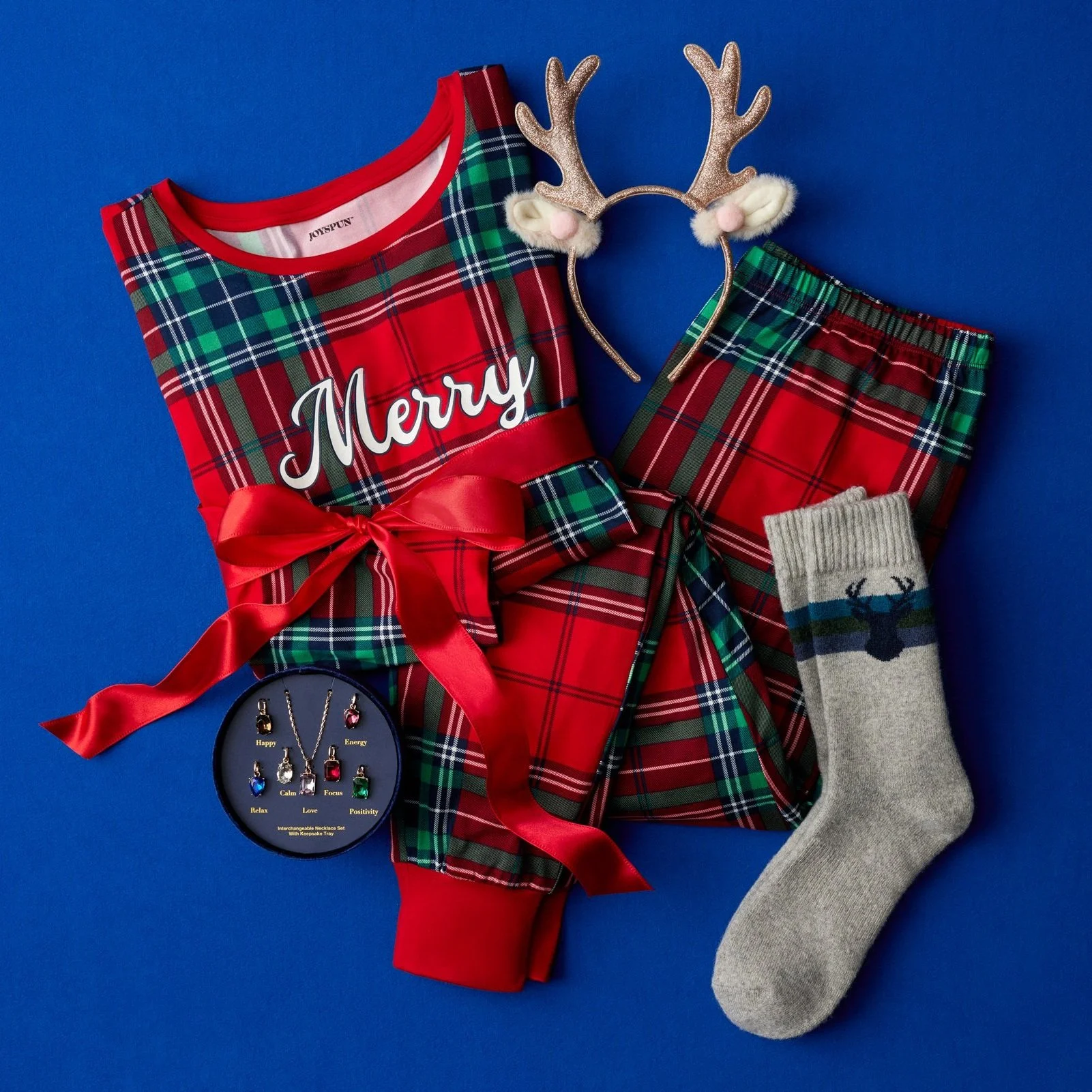 4942428-FY25-HOLIDAY-GIFTING-Gifts-from-Under-10-WMK-Apparel-LD-V2-0506_b_R300.jpg