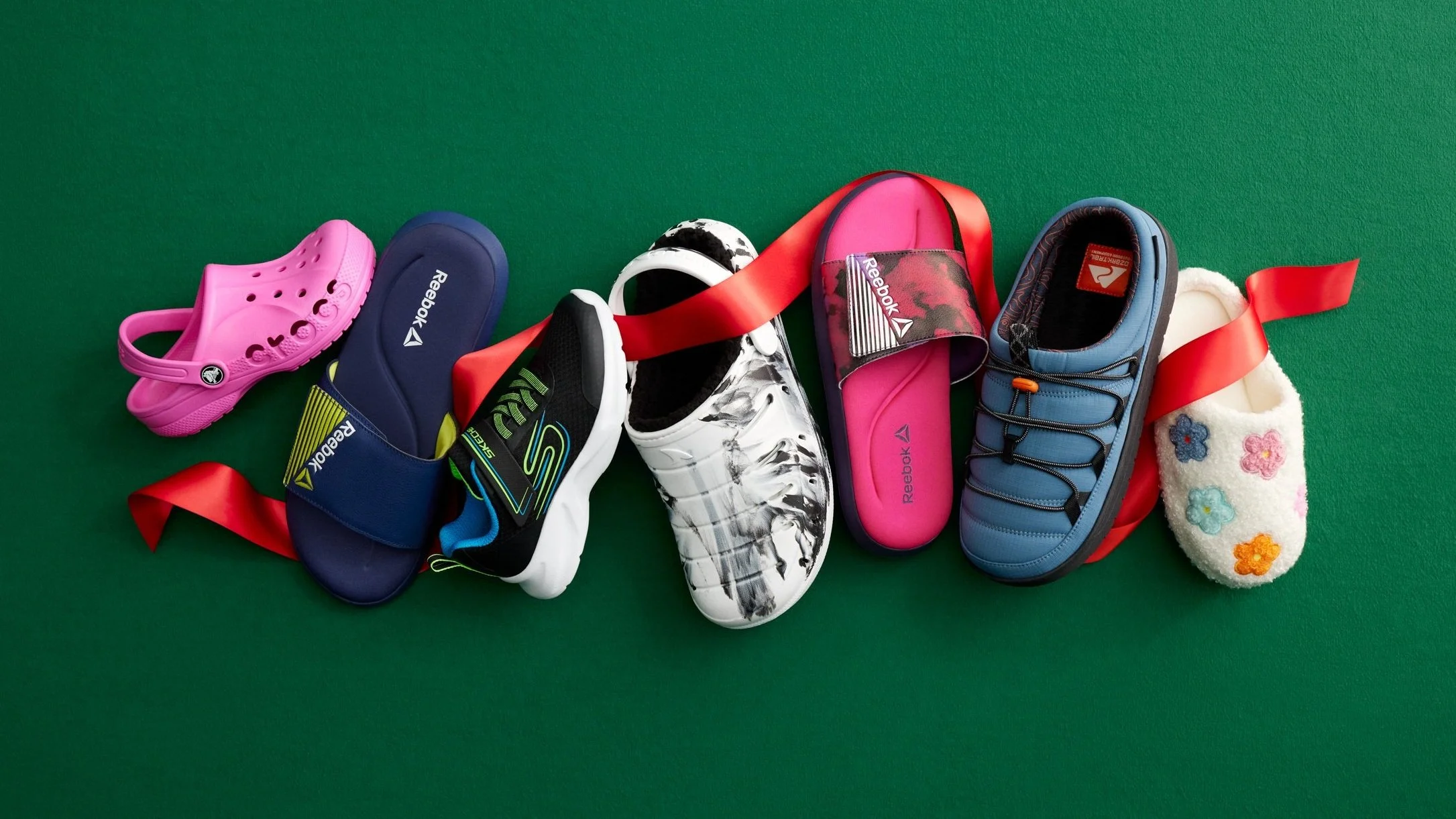 4942428-FY25-HOLIDAY-GIFTING-Best-of-Shoes-BV2-Horizontal-Apparel-LD-0037_b_R300.jpg