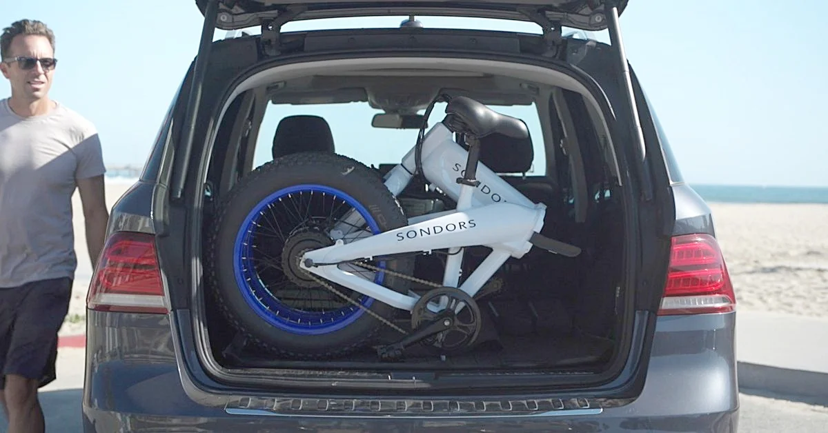 Sondors FOLDX in trunk SUV.jpeg