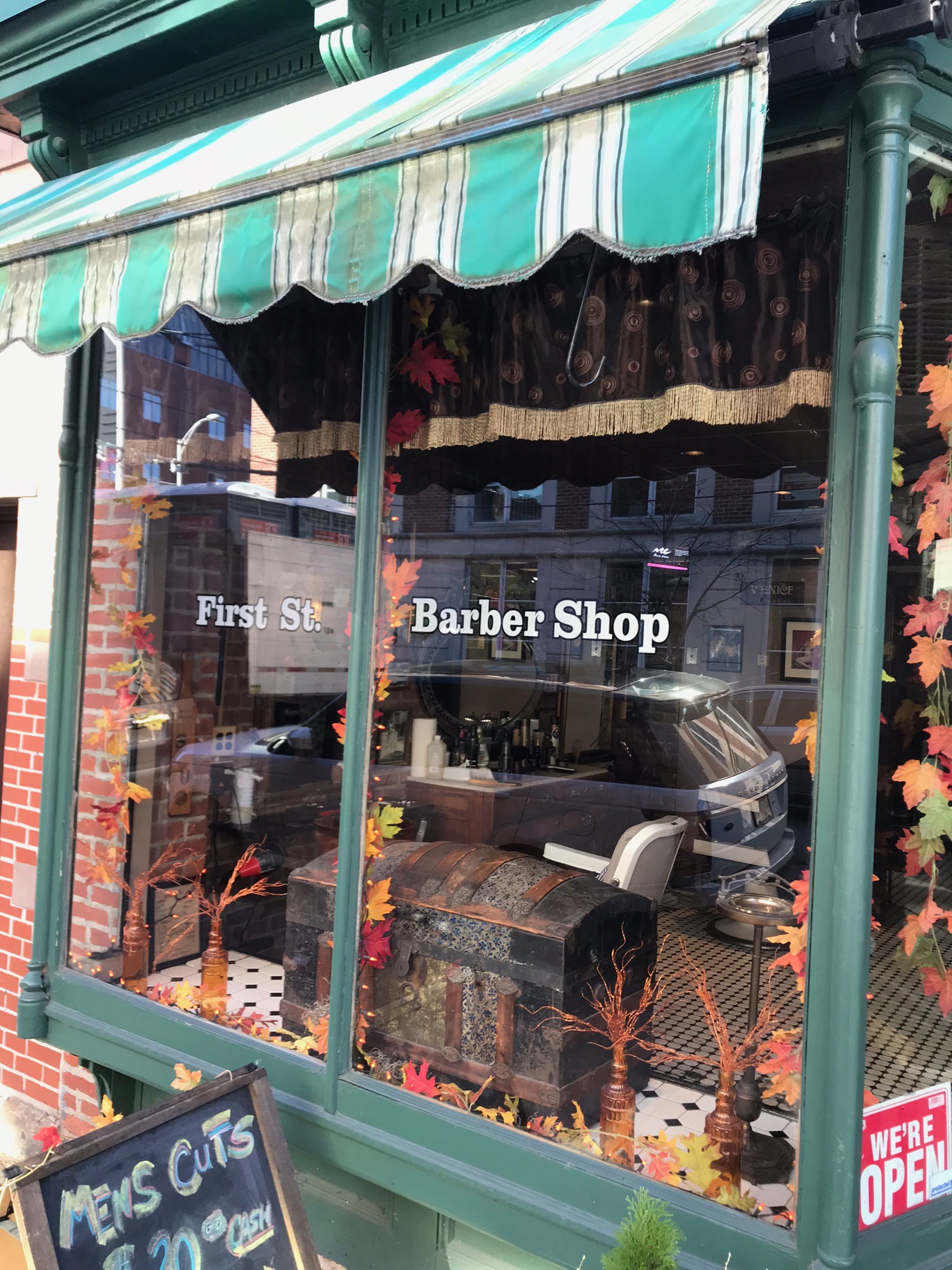Front of Barber shop IMG_3425.jpg*.jpg