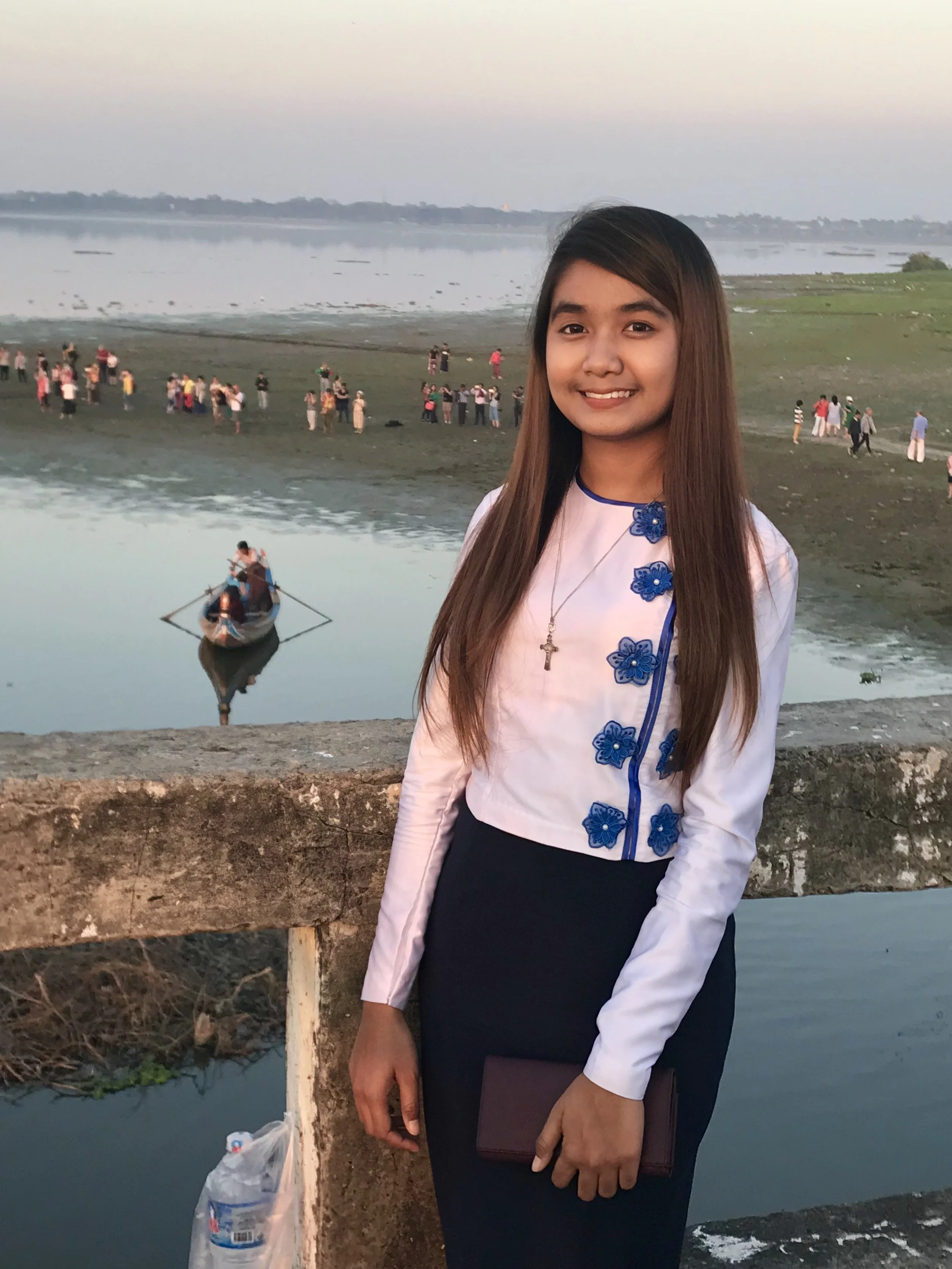 Michelle on Bridge w rowboats behind.jpg*.jpg