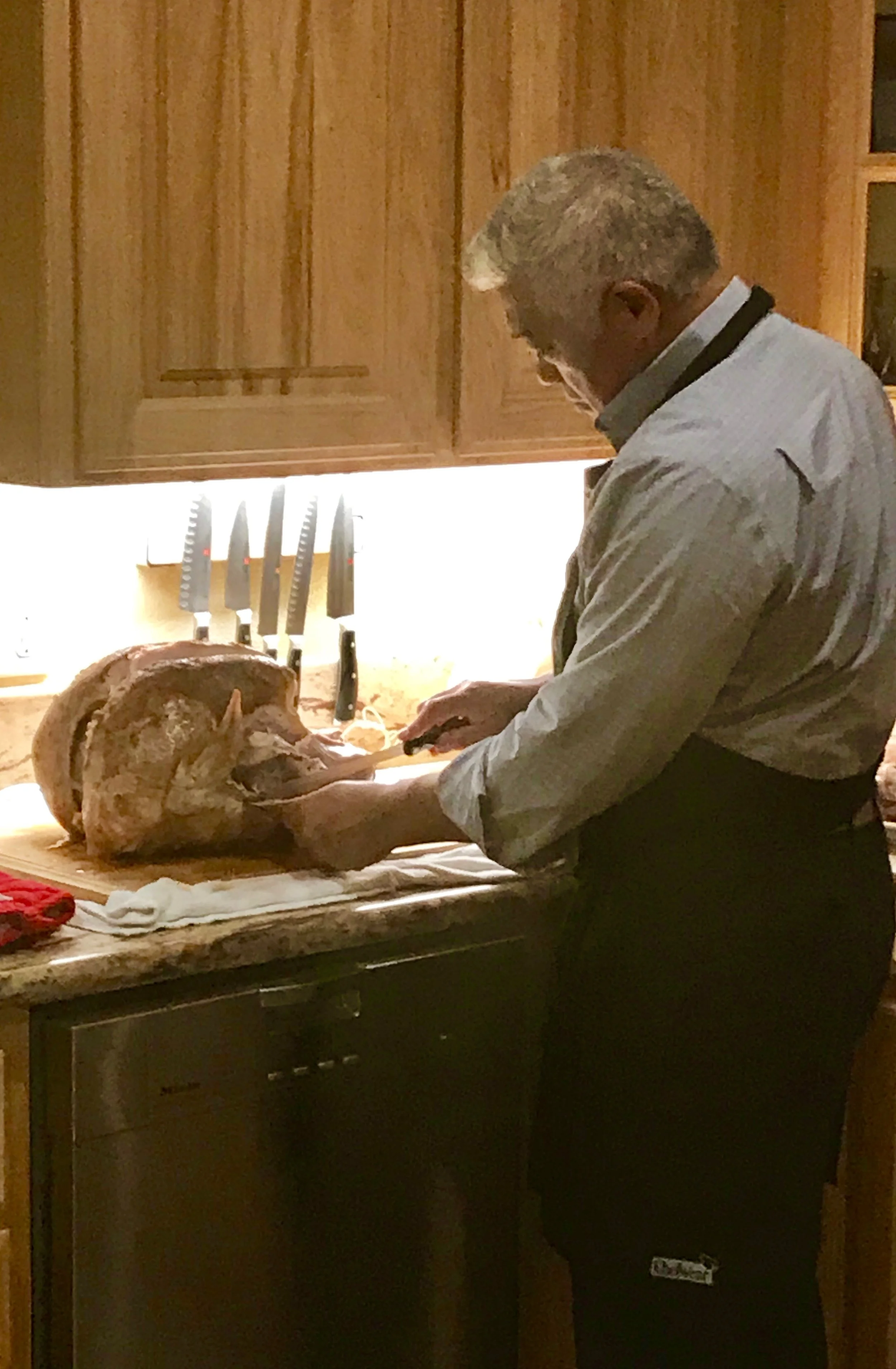 Al Carving Turkey.jpeg*.jpeg