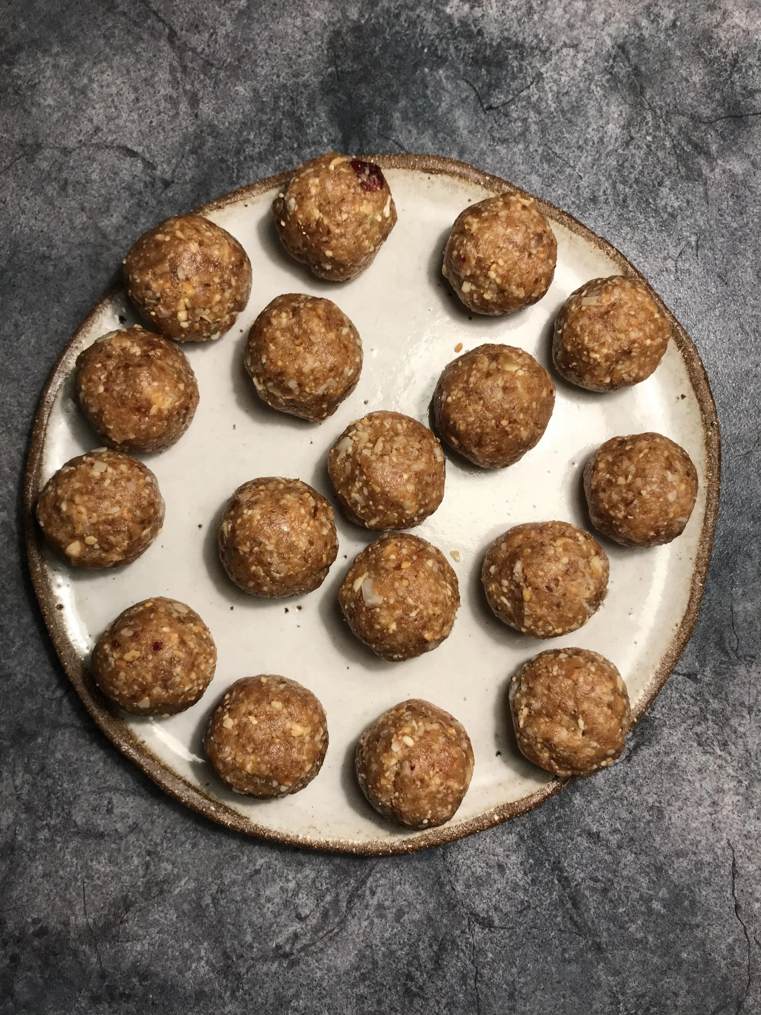 4 Ingredient Peanut Butter Balls