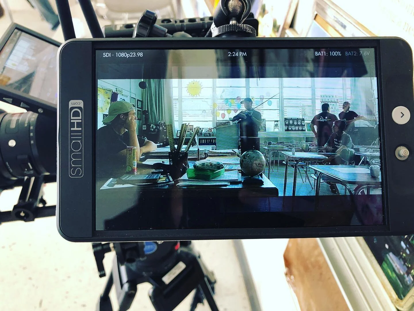 Flashback to the crew setting up the frame for our testing scene! #fbf #BROKEshortFILM