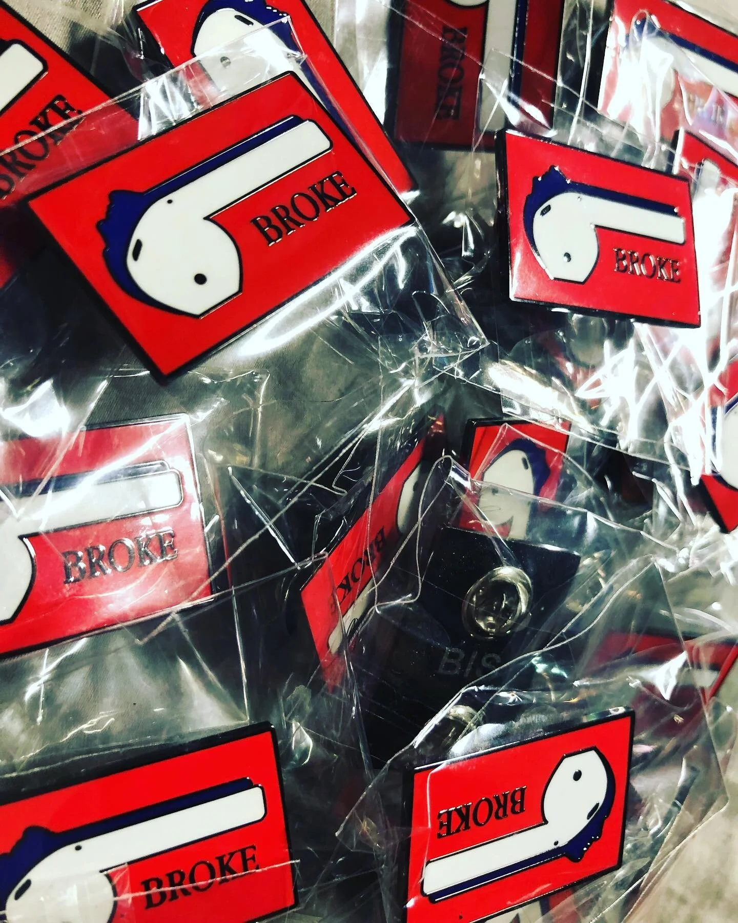 Get your Broke pins while supplies last! Link in bio! #BrokeShortFilm
&bull;
&bull;
&bull;
#shortfilm #pin #poster #comedy #dramedy #broke #film #movie #meme #love #screenplay #art #instagramhub #instagood #igdaily #2019 #bayarea