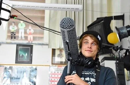 Shoutout to our sound op @the_real_bryce_myrah for always having a smile on his face! #bts #BROKEshortFILM
&bull;
&bull;
#behindthescenes #bts #crew #artist #screenplays  #shortfilm #sound #soundop #boomstick #comedy #dramedy #broke #film #movie #art