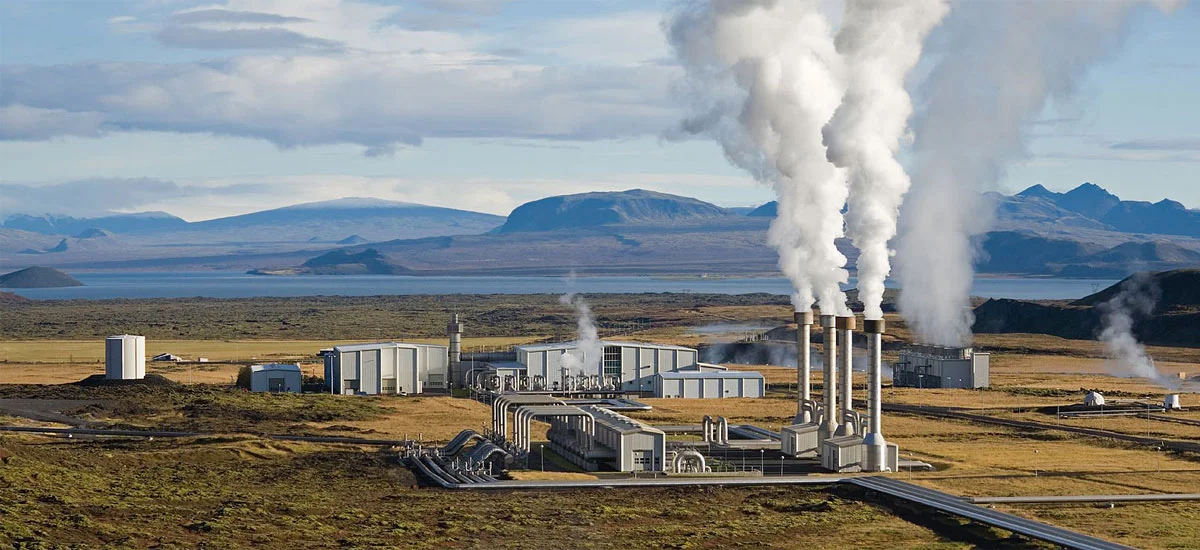 Iceland's Nesjavellir geothermal power station. Geothermal plants account for more than 25 percent of the electricity produced in Iceland. Photo: Gretar Ívarsson