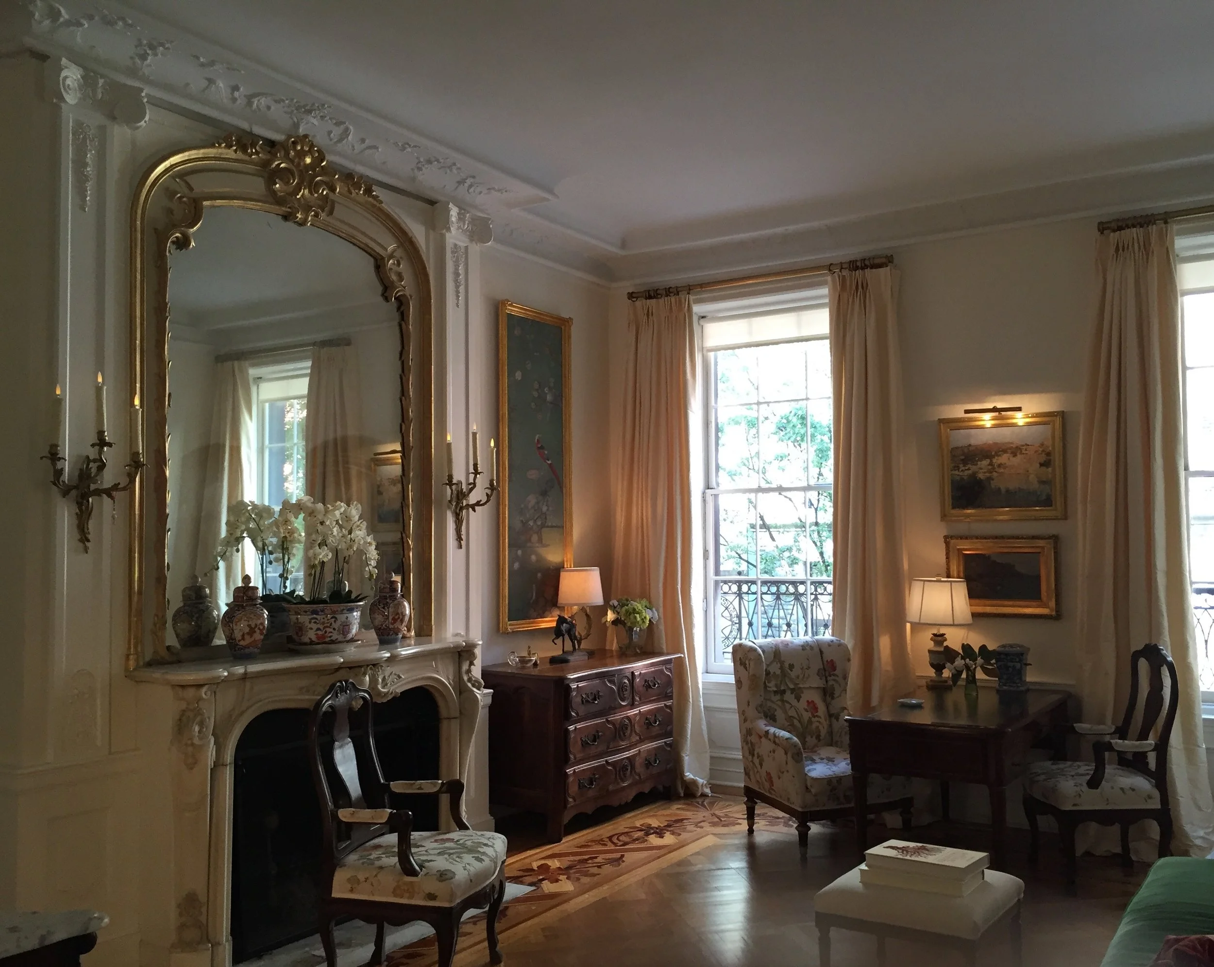 living room interior design by McCurdy Interiors