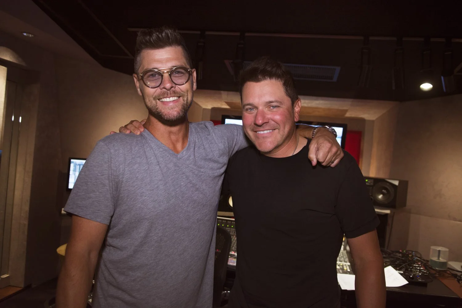 Jason-Crabb-Jay-DeMarcus-2-1525793685-1500x1000.jpg