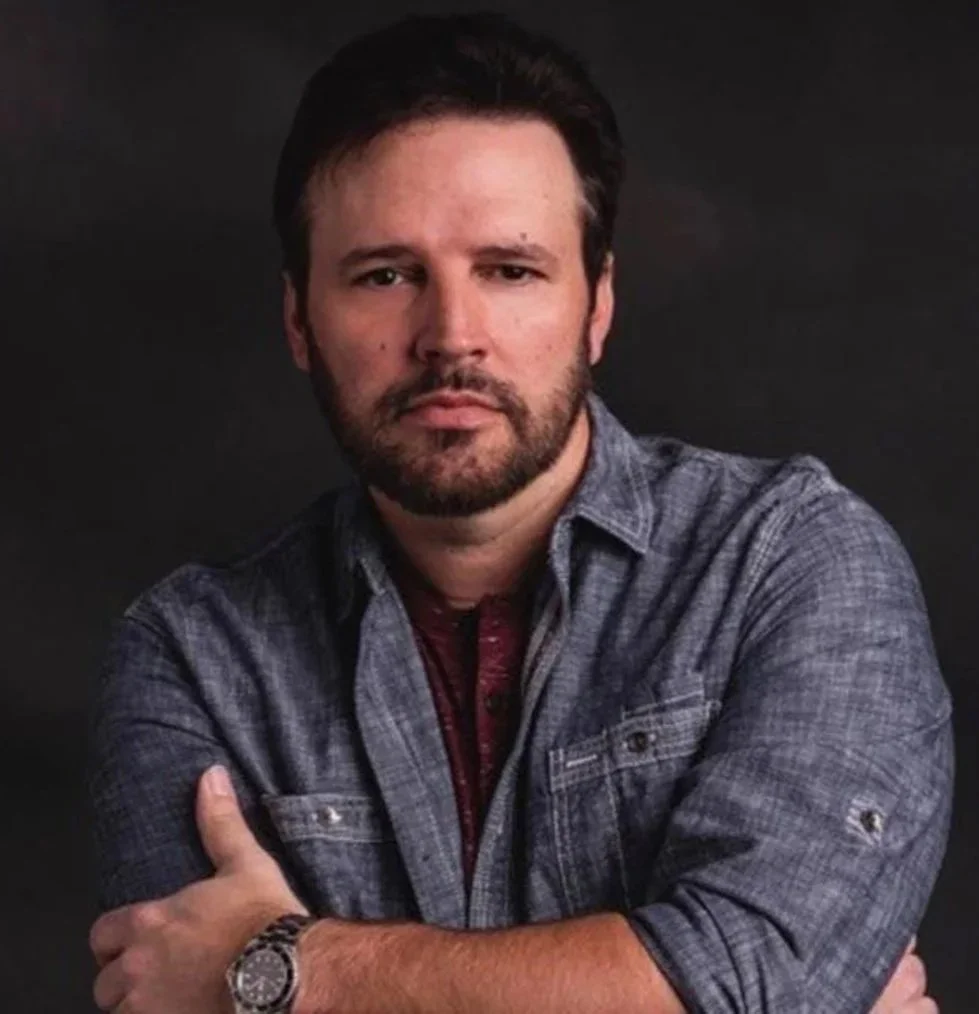 Grand Ole Opry’s Mark Wills Featured In and Performs Original Music in “The Best Thing About Christmas”