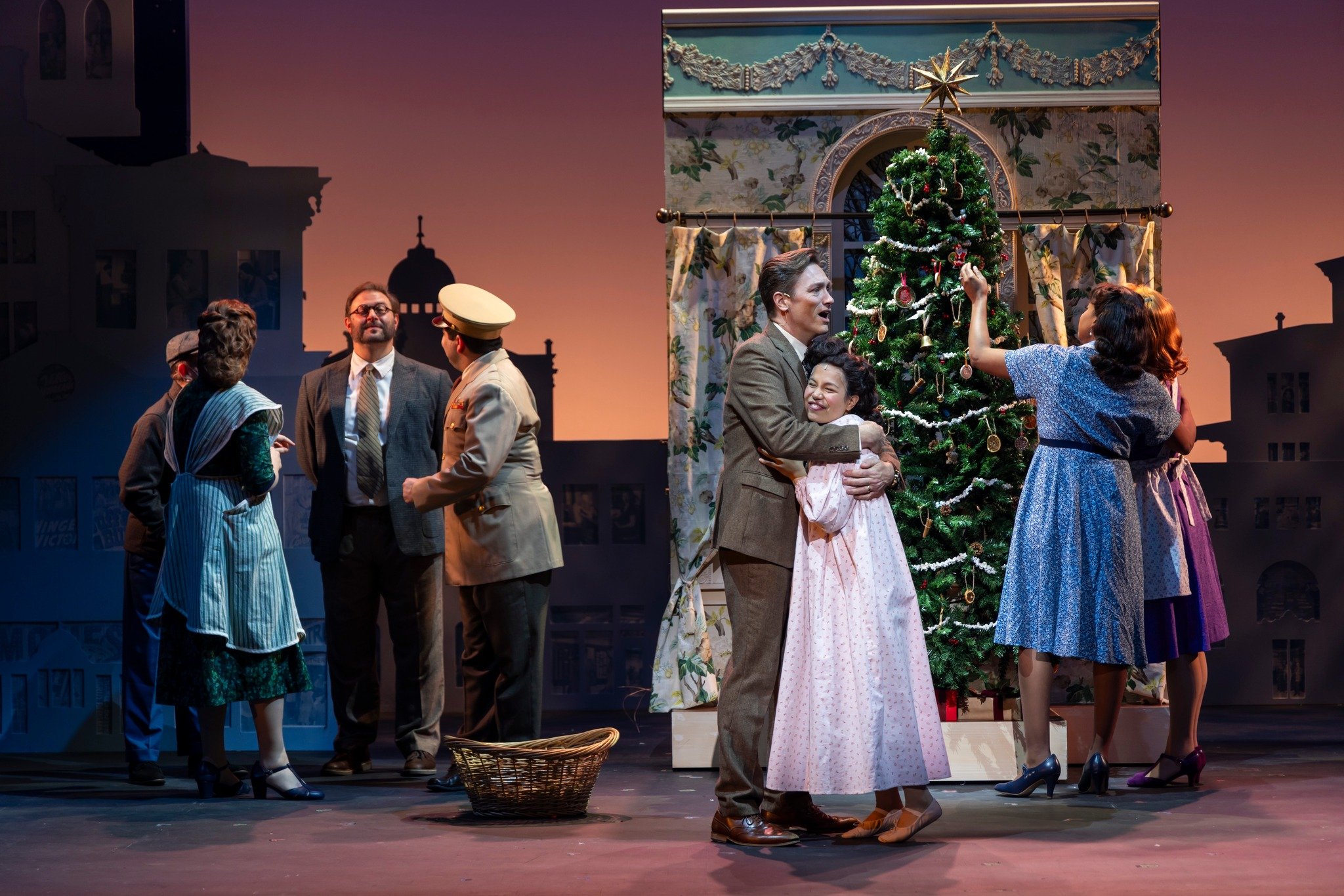 Opening Weekend Has Arrived: Nashville Repertory Theatre Unwraps a New “It’s a Wonderful Life”