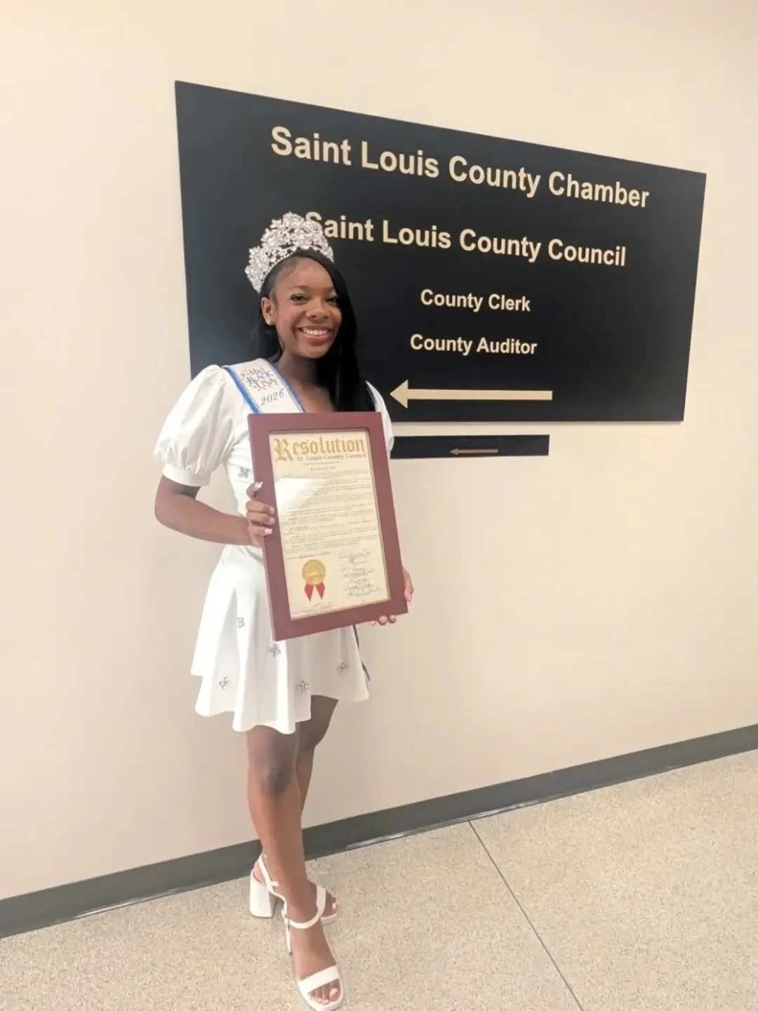 Honored to receive this recognition from St. Louis County District 1, CouncilWOMAN Rita Days! What an honor it is to have someone you look up to and respect raise the bar in service to our community. 🤎👑

#missouri #missblackusatalentedteen #teengir