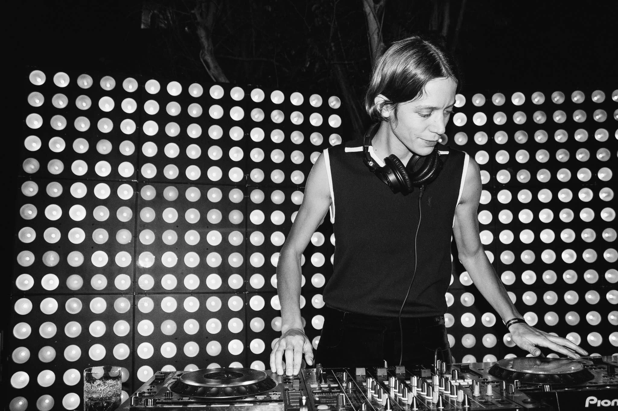 10. GRAZIA CLARA-3000.jpg