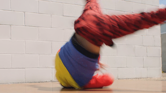 breakdancer_sm.gif