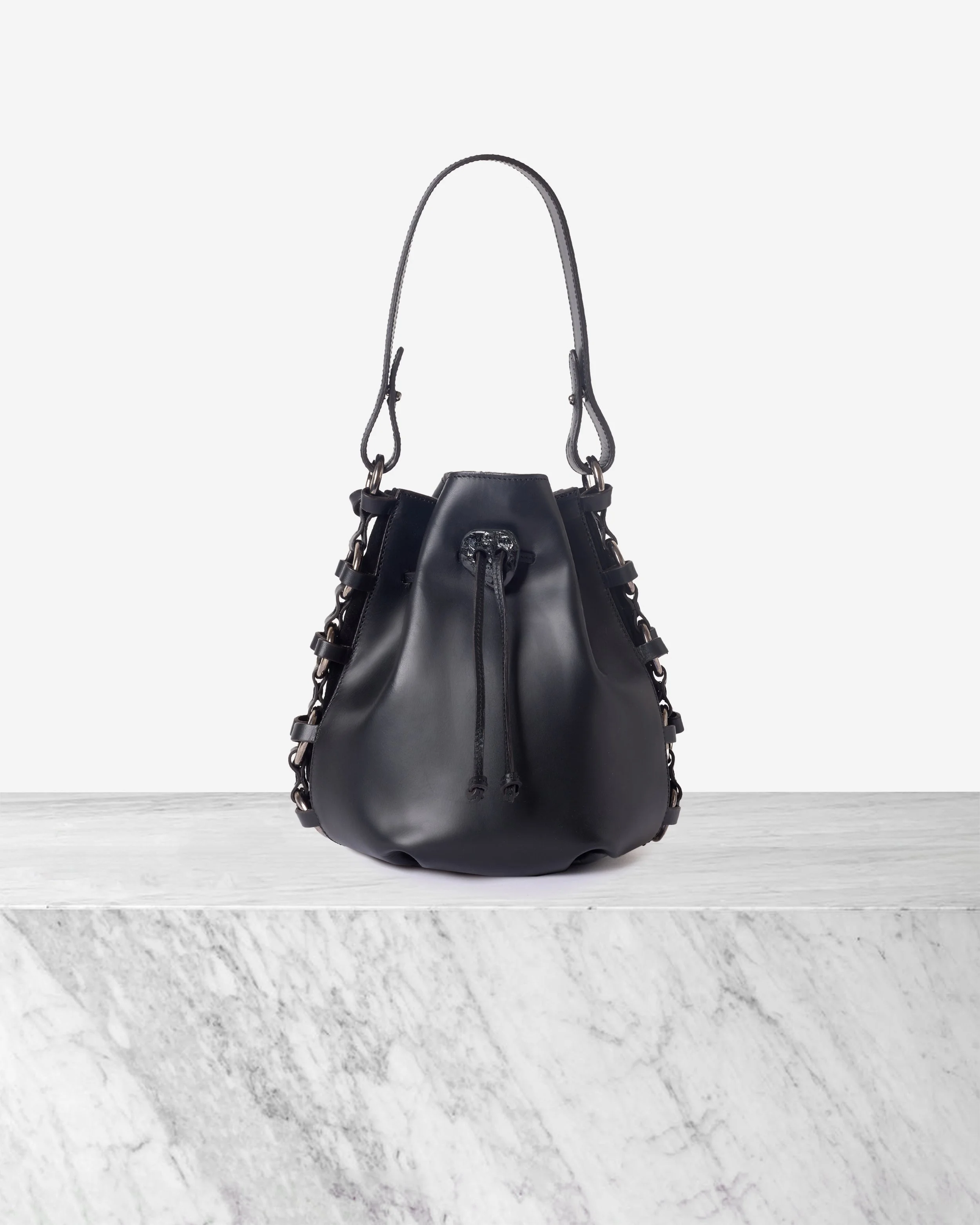 Desmós | Black vacchetta leather