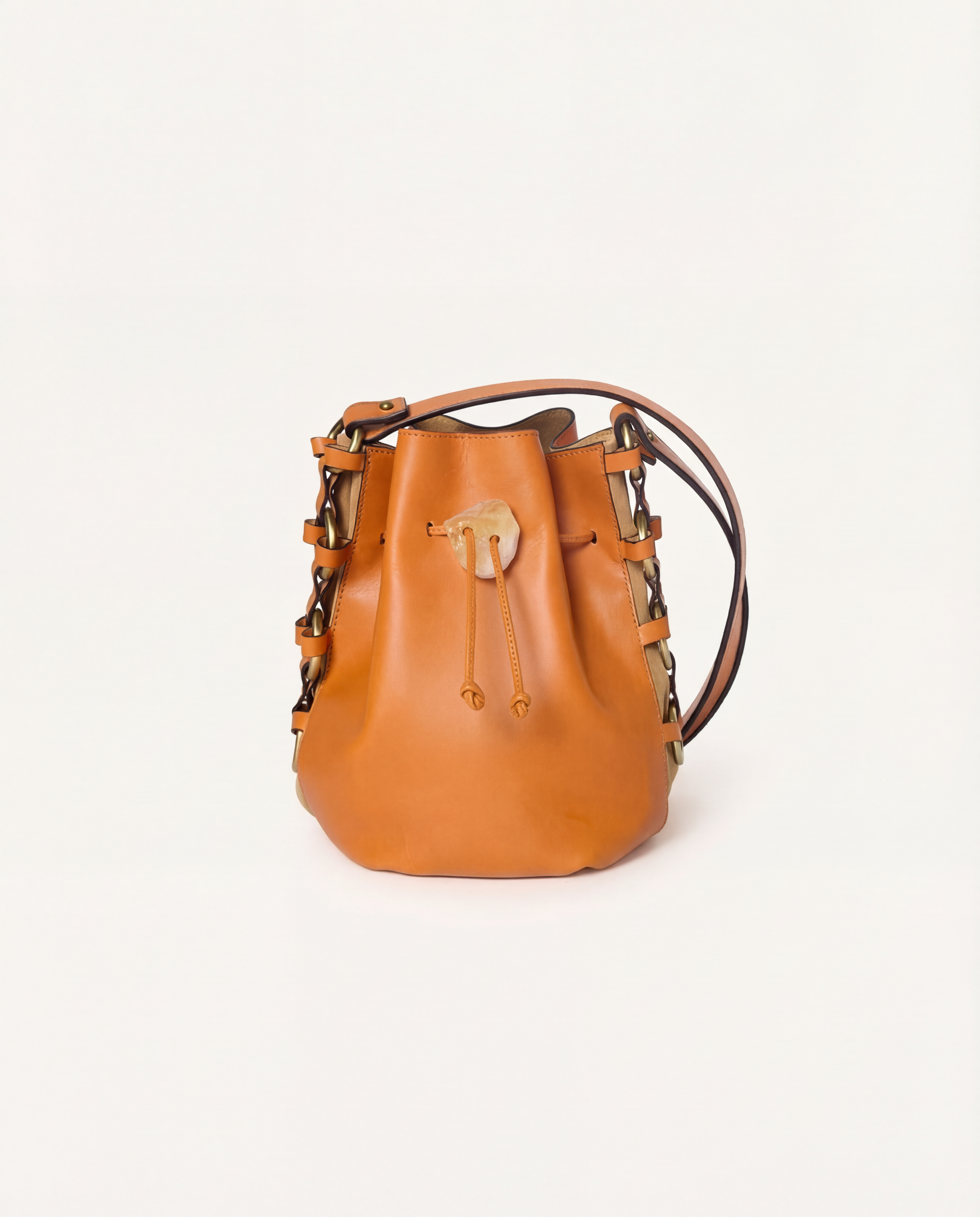 DESMÓS | Tan vacchetta leather with desert