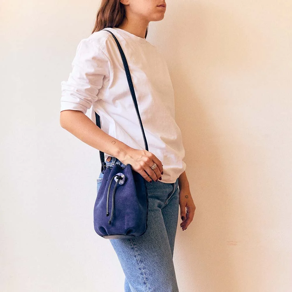 FW25_INDOSSATO_IACO1514 copia.jpg