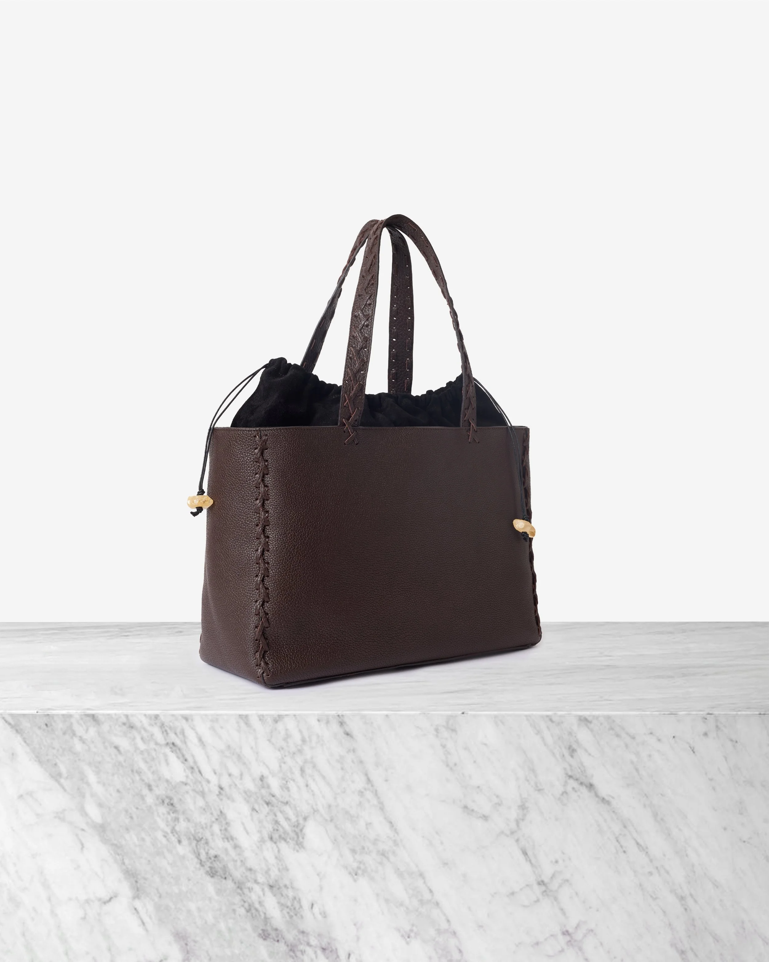 IACOBELLA_SS261078.jpg