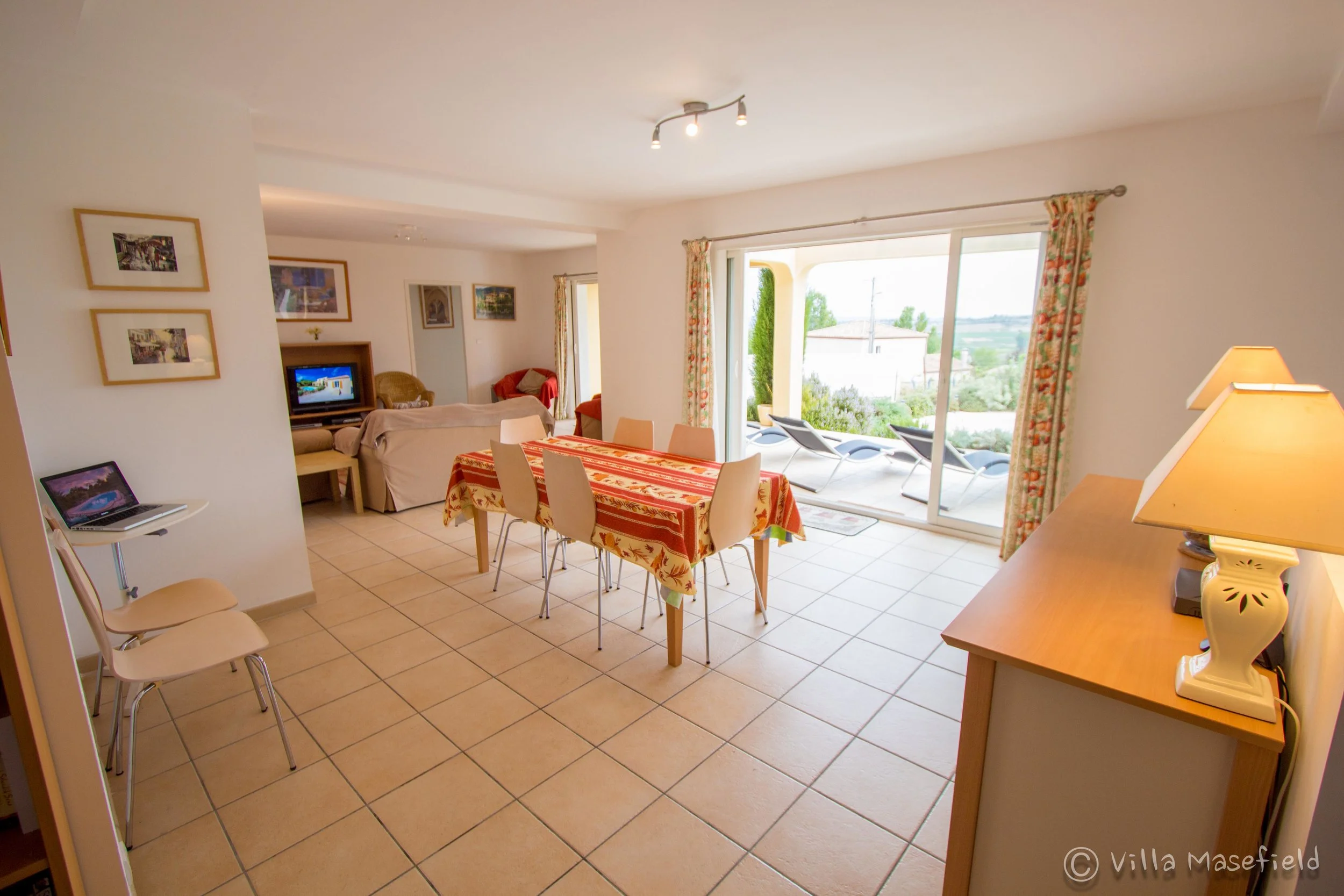 Villa Masefield Inside-40.jpg