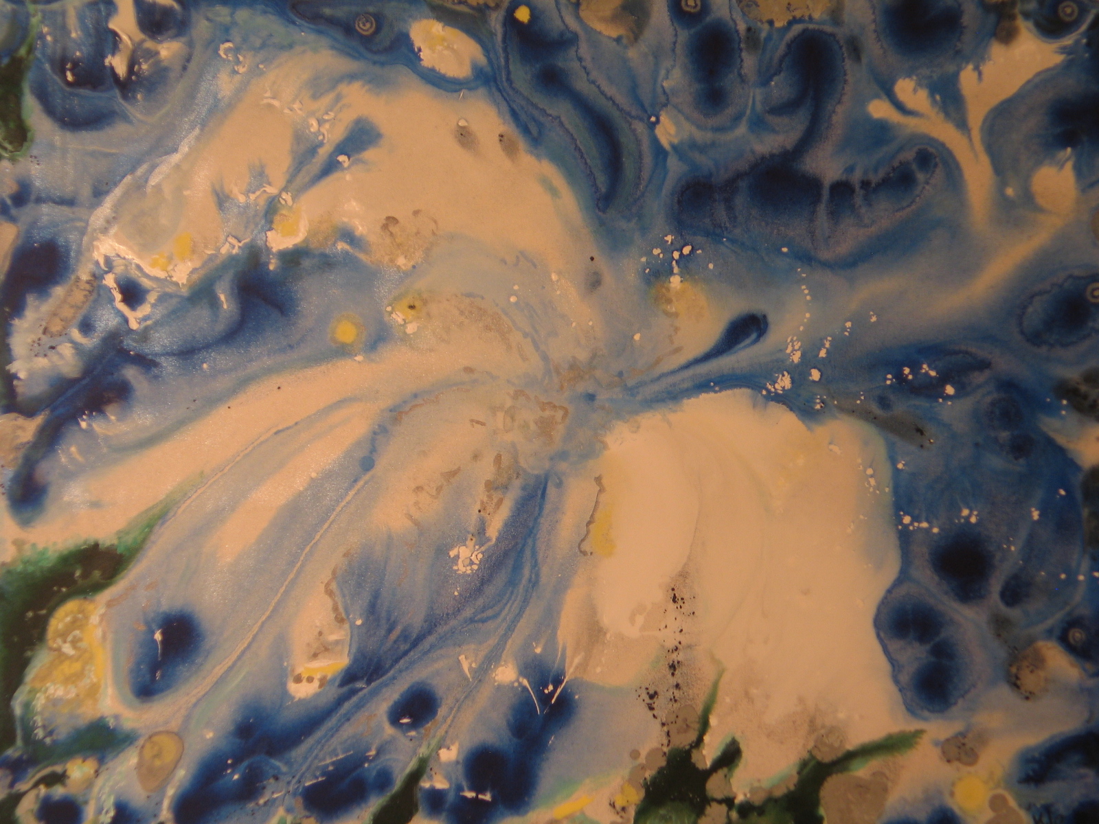Pour Series #12