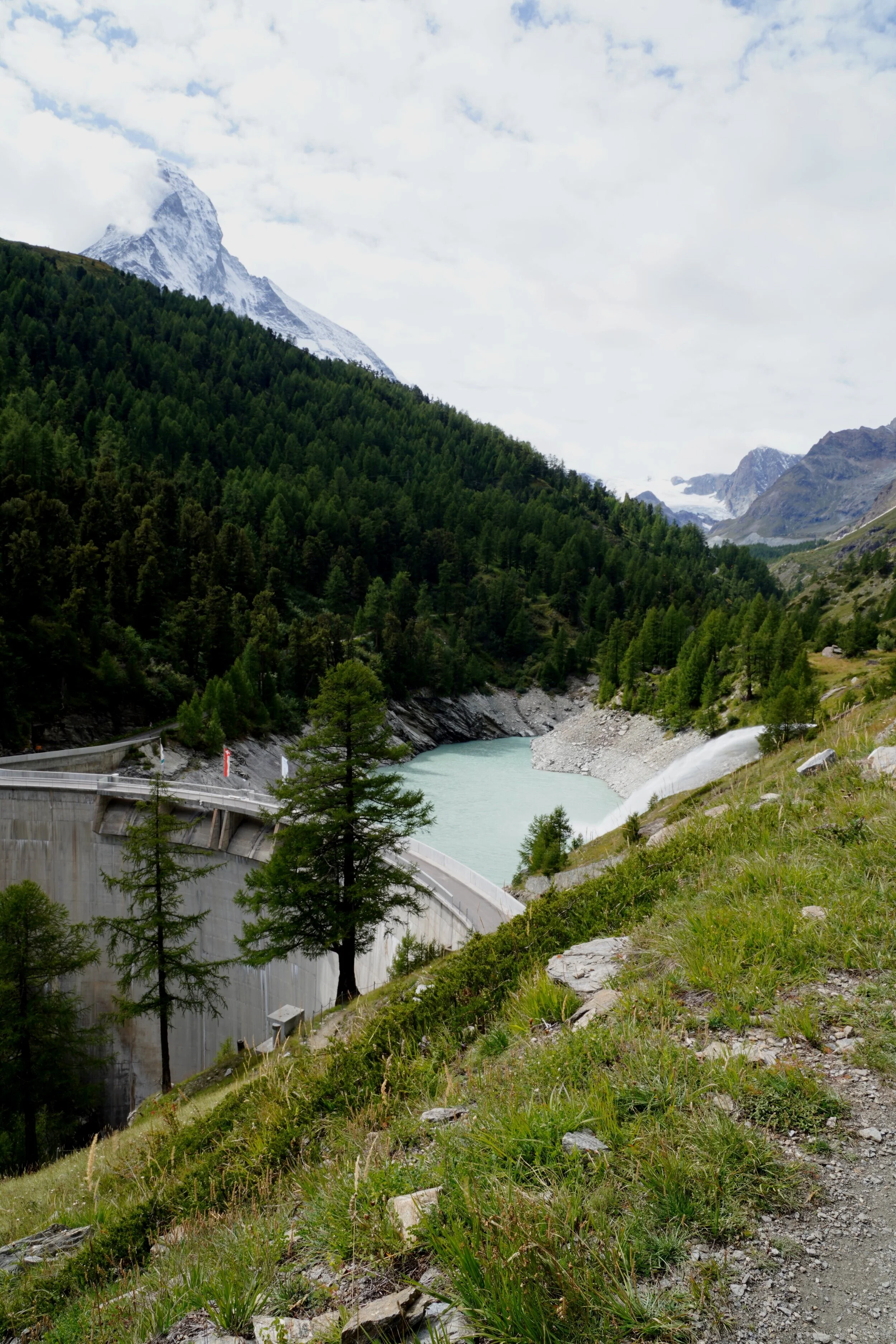 The footpath to the dam near Z’Mutt Sony A7III and 24-105mm lens.