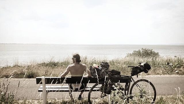 #bikeadventure Day 8 (or day two on stage two)
Halmstad - Helsingborg, 178km @kattegattleden is complete.
.
When riding A to B every day you know it will eventually happen and today was the day. Constant headwind🌬️ the scorching sun didn't help eith