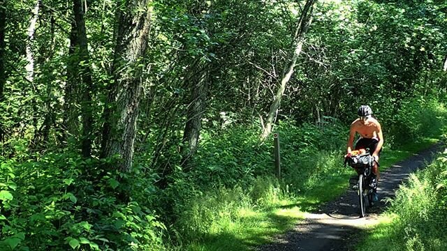 Where the road ends the fun begins.
. 
#gravelgrinder #bikepacking #fujijari