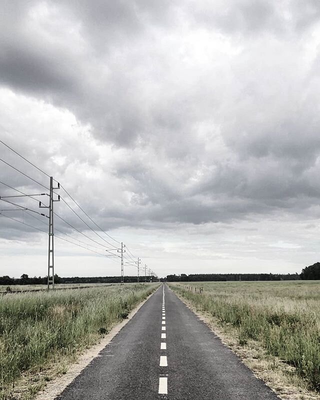 #bikeadventure Day 10.
Ystad - Pukavik, 211km.
.
Not much exciting things happening today, &Ouml;sterlen was very nice to ride in but at the end of the day I finally left Sk&aring;ne behind. @sydostleden_sydkustleden is taking a lot of detours so I'v