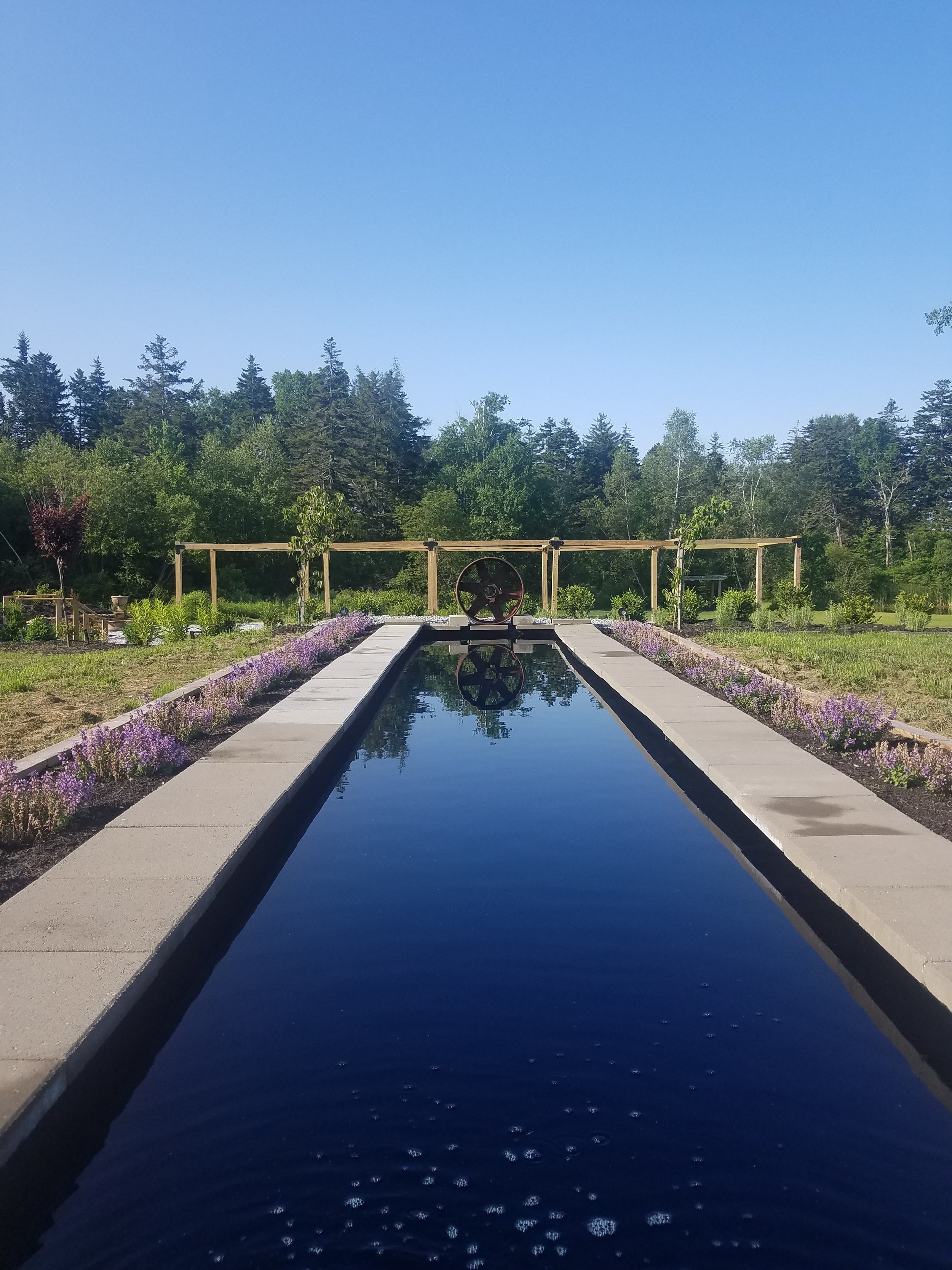 Reflection pond