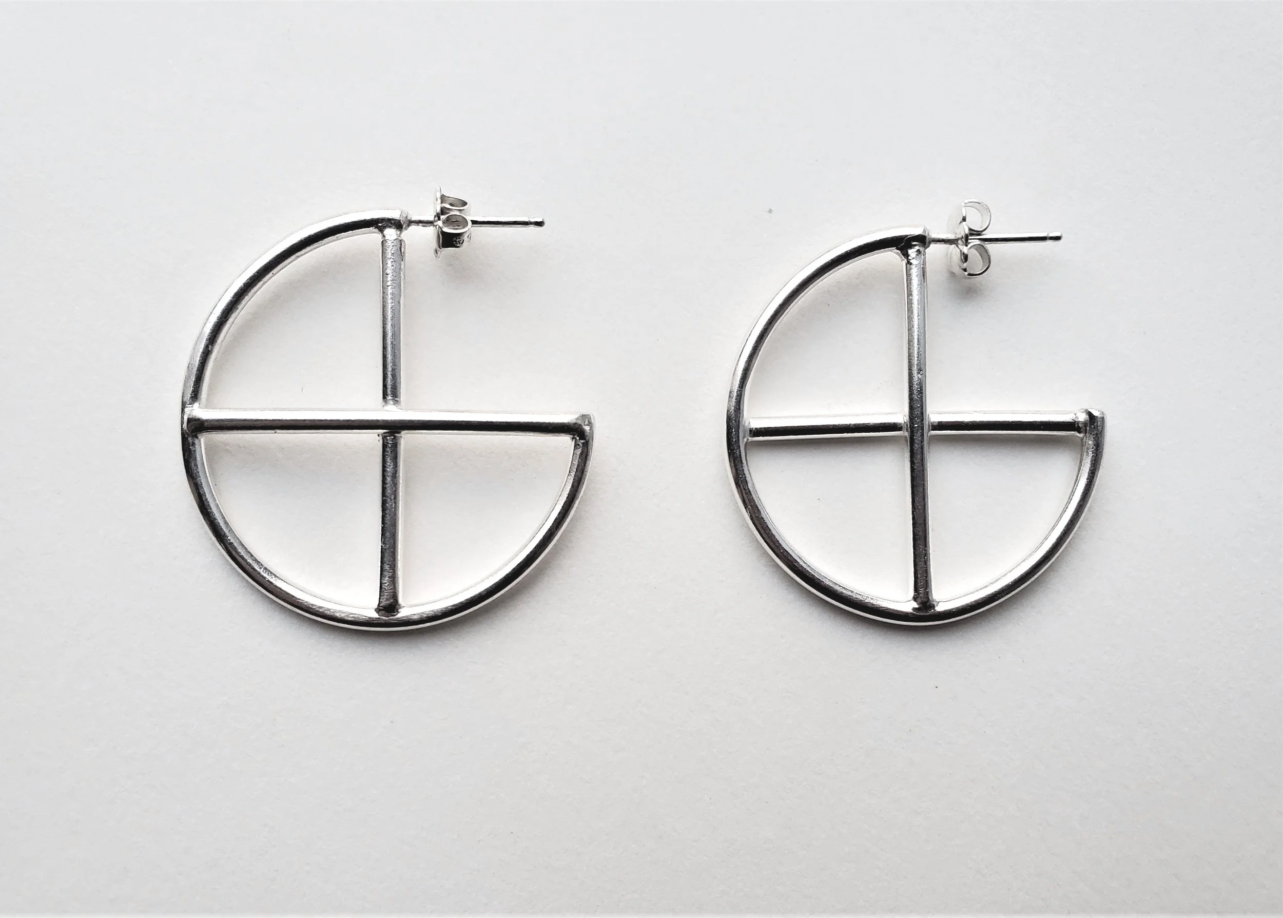 Cross+Hoops.jpg