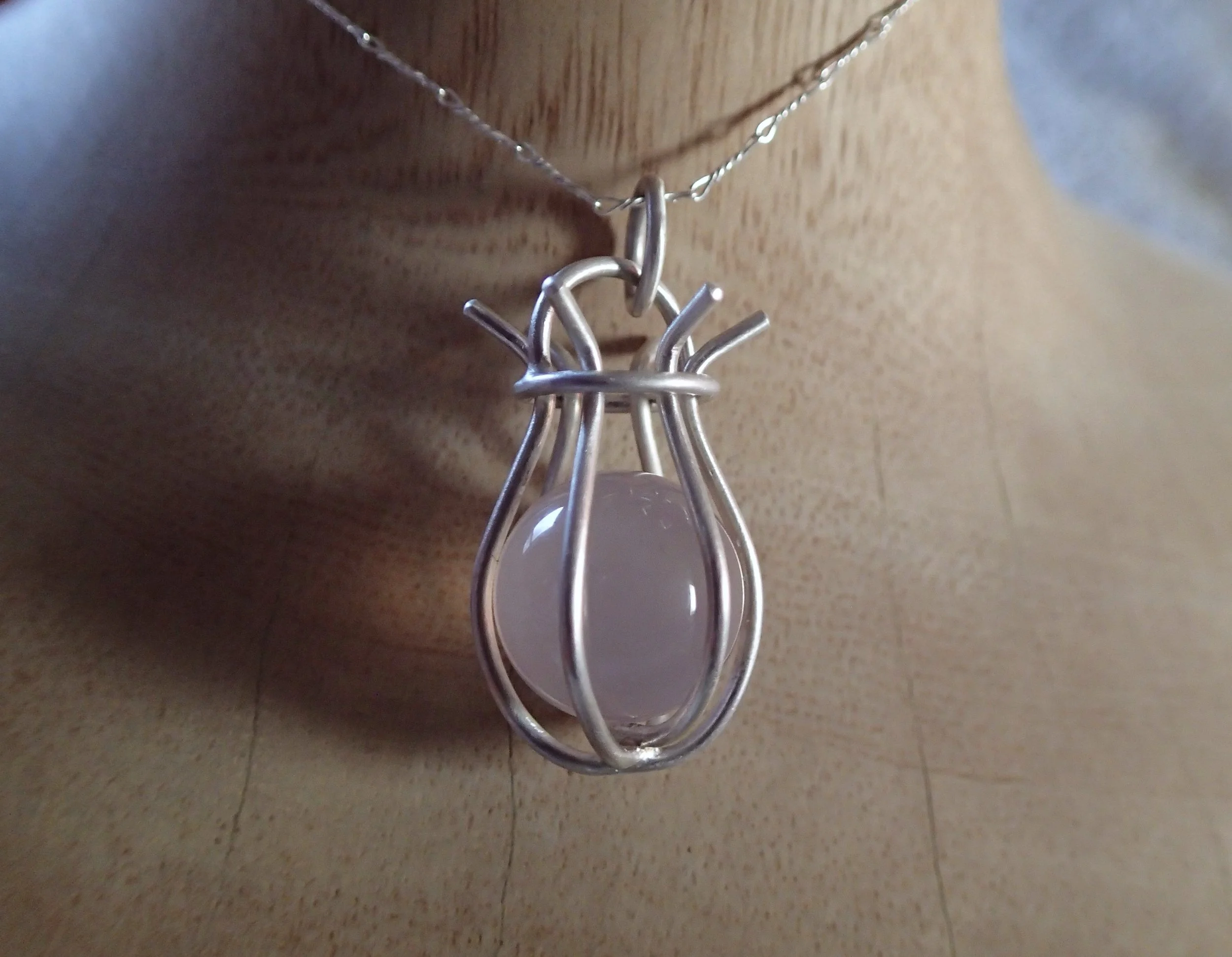 Rosy sphere pendant 1.JPG