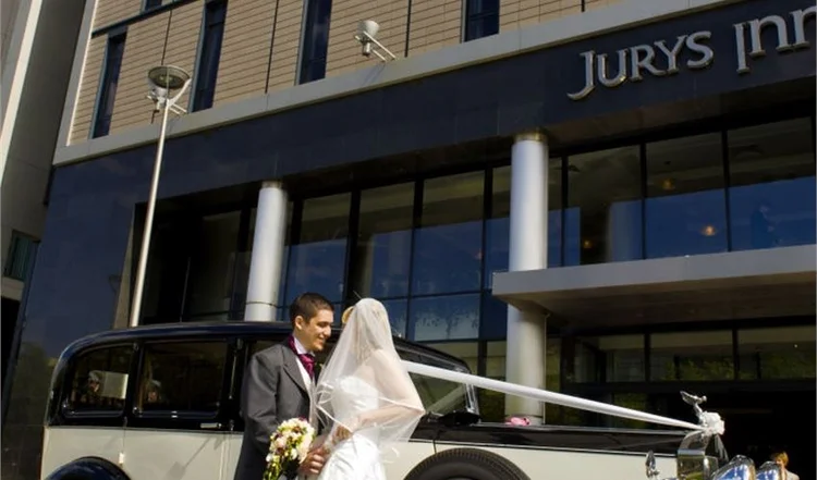 Jurys Inn Milton Keynes before becoming Leonardo Hotel Milton Keynes