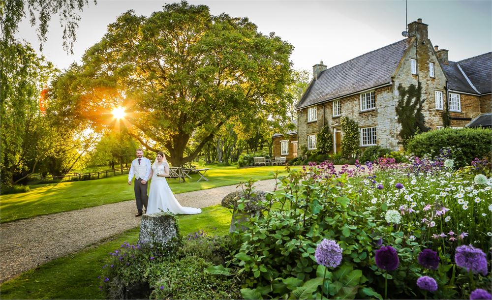 Wedding magic at Crockwell Farm near Northampton