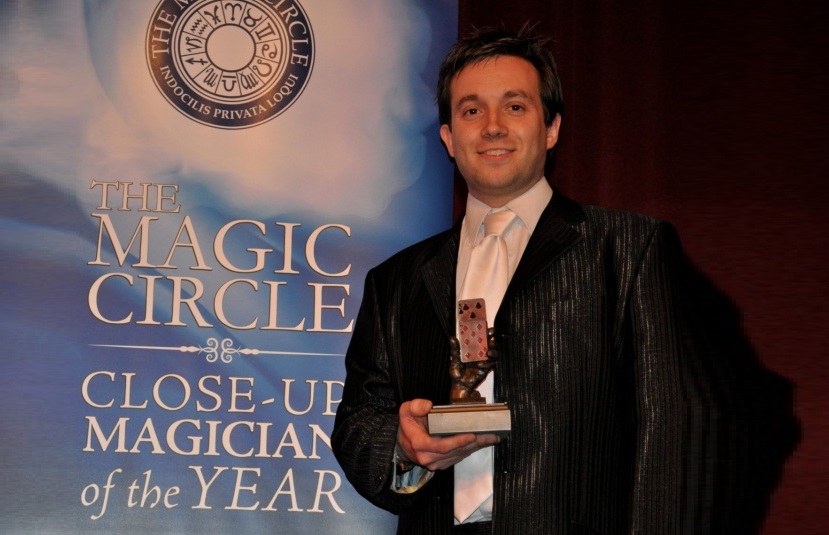 Artiste Magic Close Up Magician of the Year - landscape.jpg