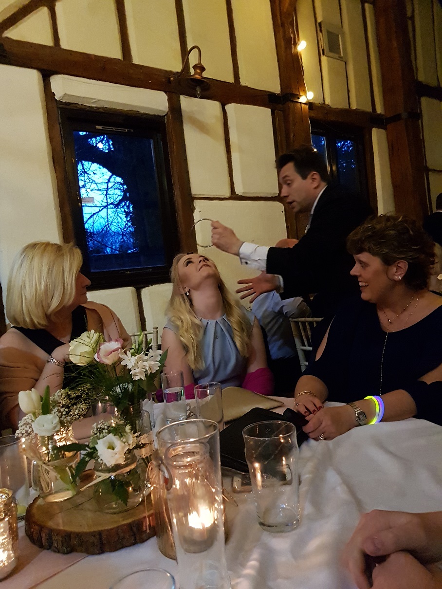 Close Up Magician performing at The Kingfisher Hotel in Bedford
